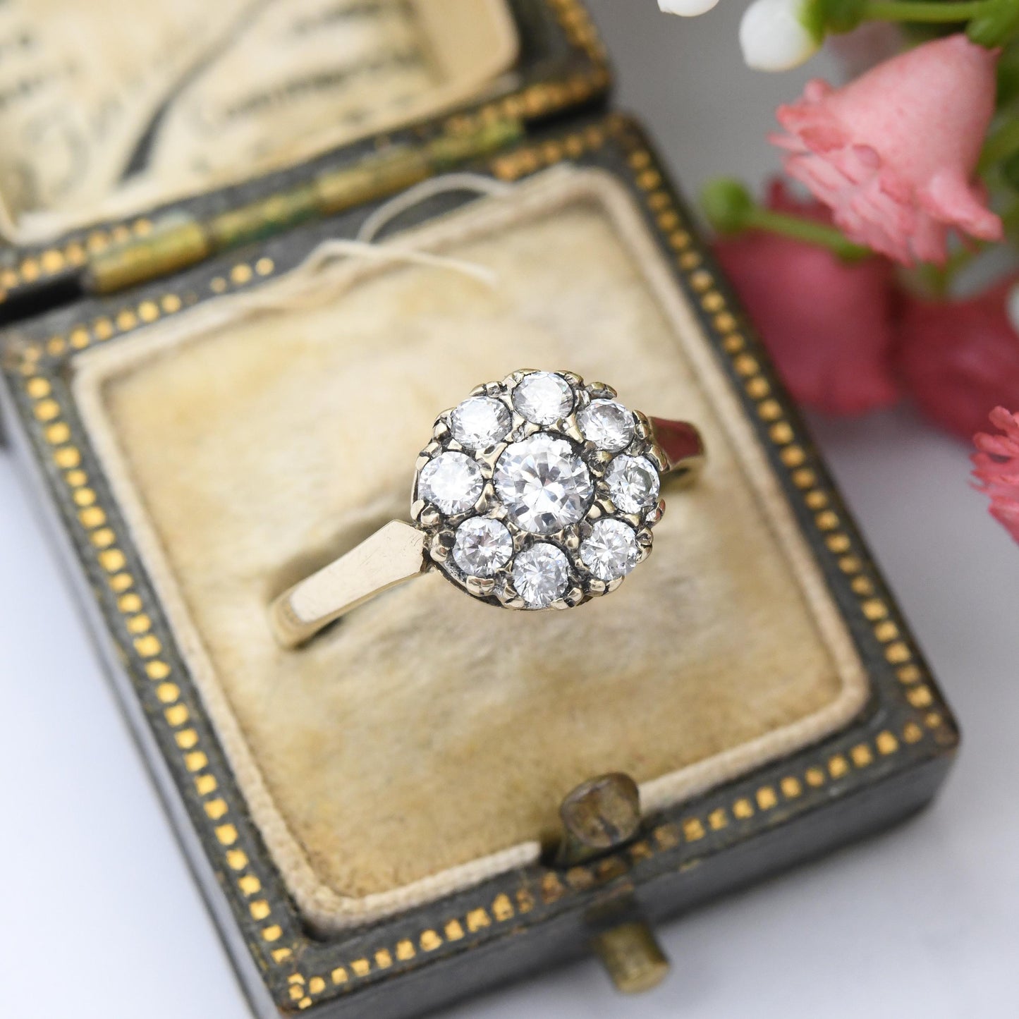 Vintage 9ct Gold Daisy Ring Clear Stone Floral Cluster - Pretty Solid Gold Jewellery Gift for Her | UK Size - O | US Size - 7 1/4