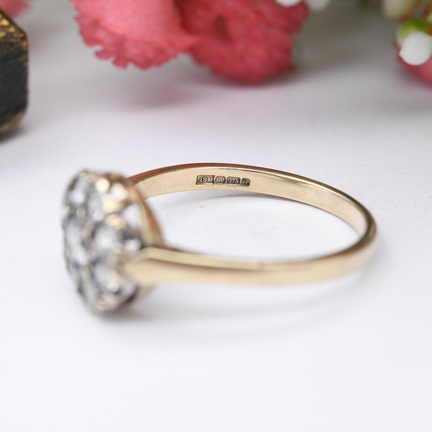 Vintage 9ct Gold Daisy Ring Clear Stone Floral Cluster - Pretty Solid Gold Jewellery Gift for Her | UK Size - O | US Size - 7 1/4