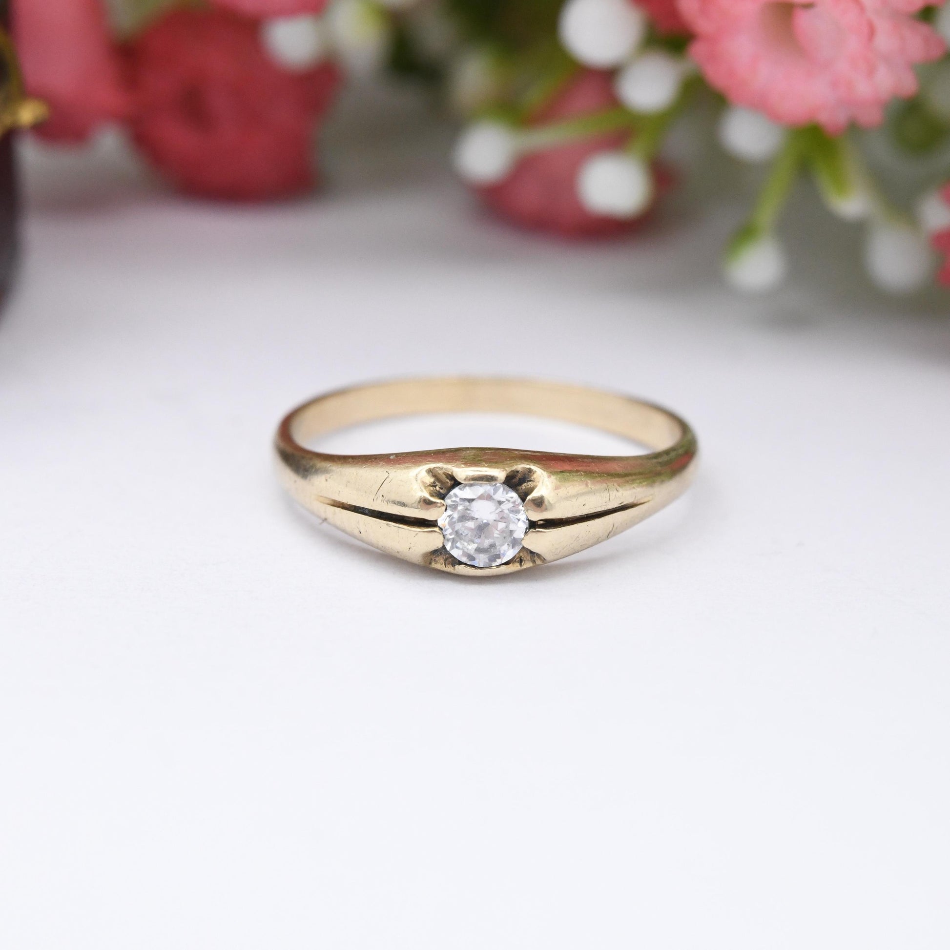 Vintage 9ct Gold CZ Solitaire Ring - Flush Single Stone Ring Pretty Wedding Ring Pinkie Ring | UK Size - K 1/2 | US Size - 5 1/2