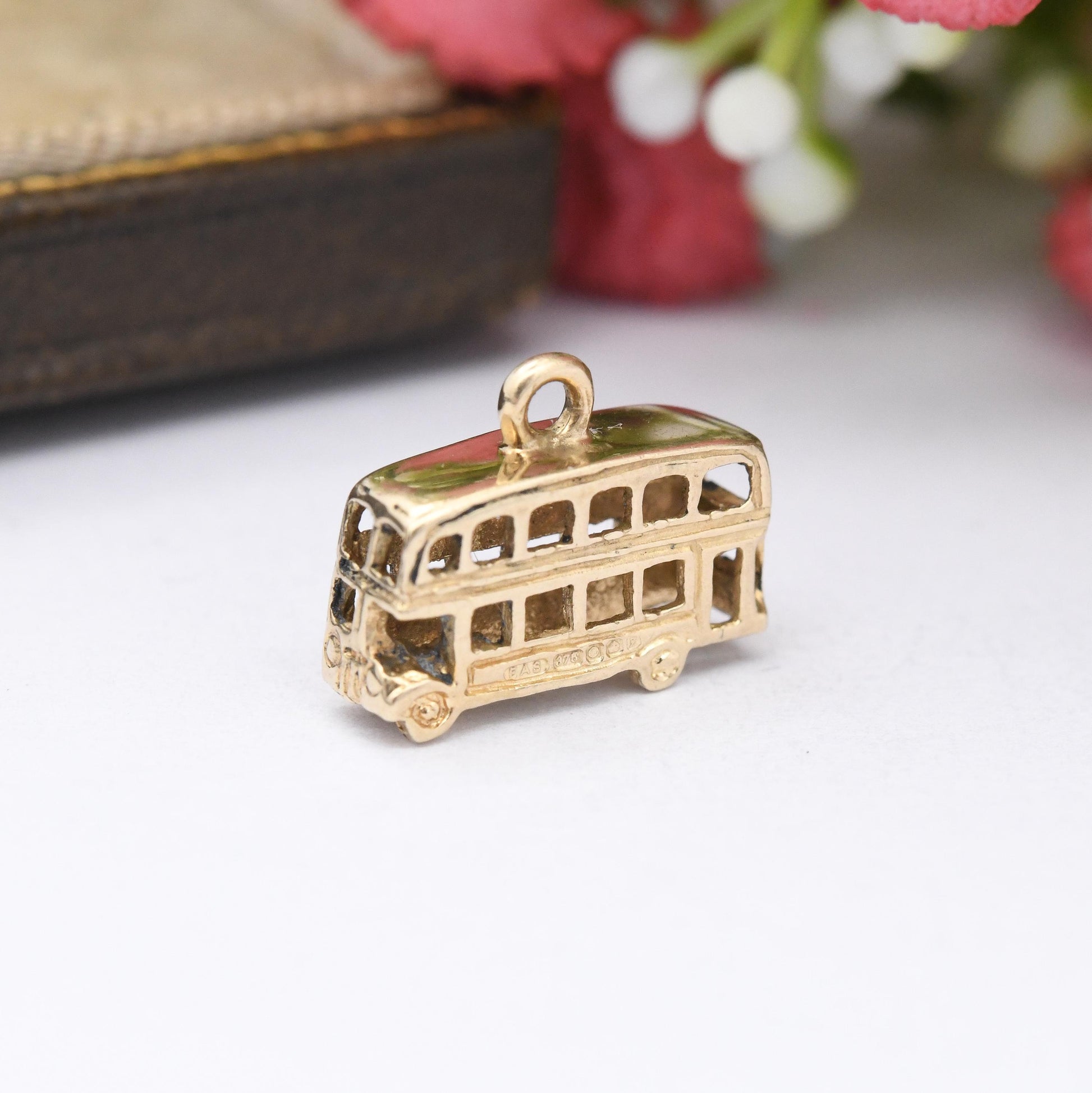 Vintage 9ct Gold Double Decker Bus Charm Pendant 1999 - Old Style London Red Bus Souvenir Gift for Charm Bracelet | Retro Car Enthusiast