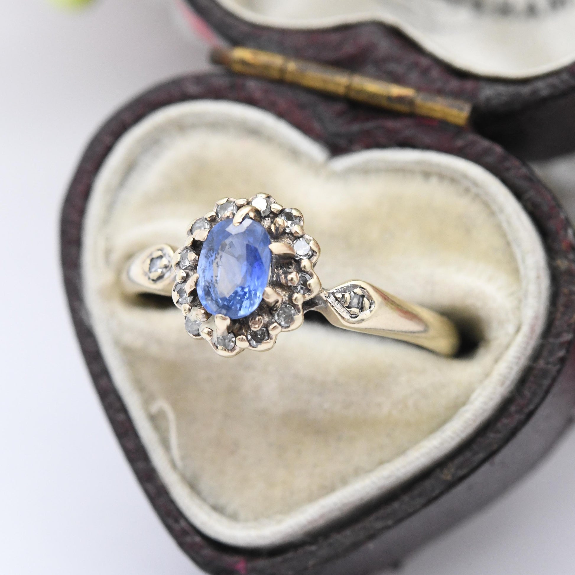 Vintage 9ct Gold Sapphire Diamond Halo Ring 1990 - Pretty Light Blue Gemstone Floral Ring Gift for Her | UK Size - N | US Size - 6 3/4