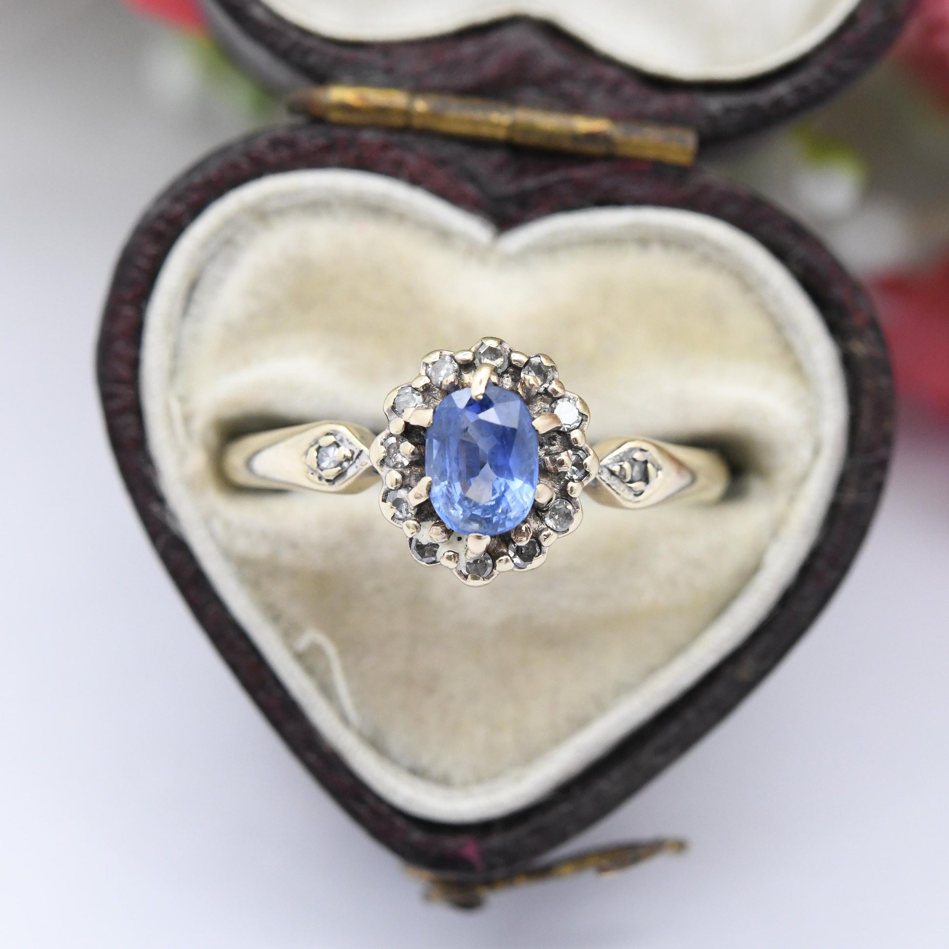 Vintage 9ct Gold Sapphire Diamond Halo Ring 1990 - Pretty Light Blue Gemstone Floral Ring Gift for Her | UK Size - N | US Size - 6 3/4