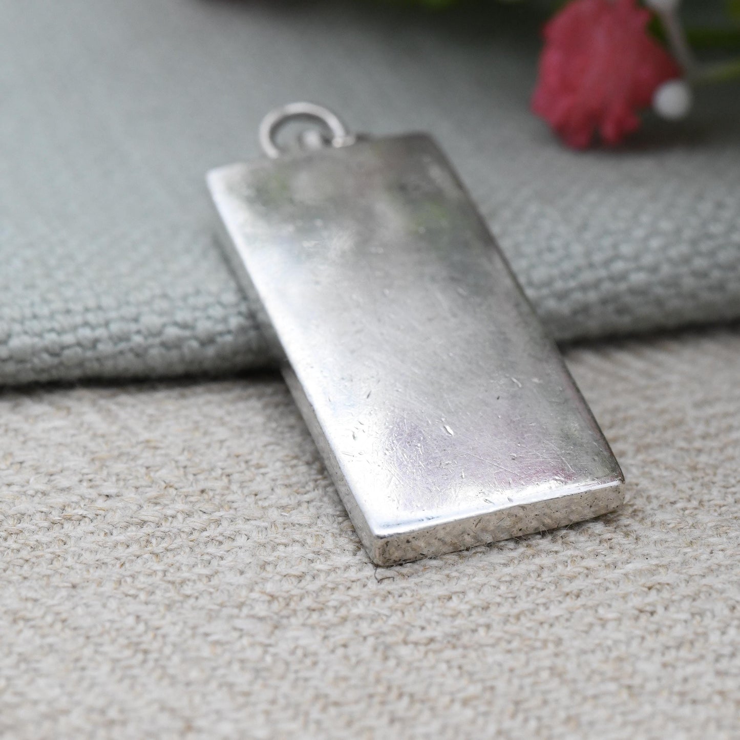 Vintage Sterling Silver Ingot Pendant 1977 with Queen Elizabeth II Silver Jubilee Stamp P&RB P R Bushell - Hallmarked in Birmingham England