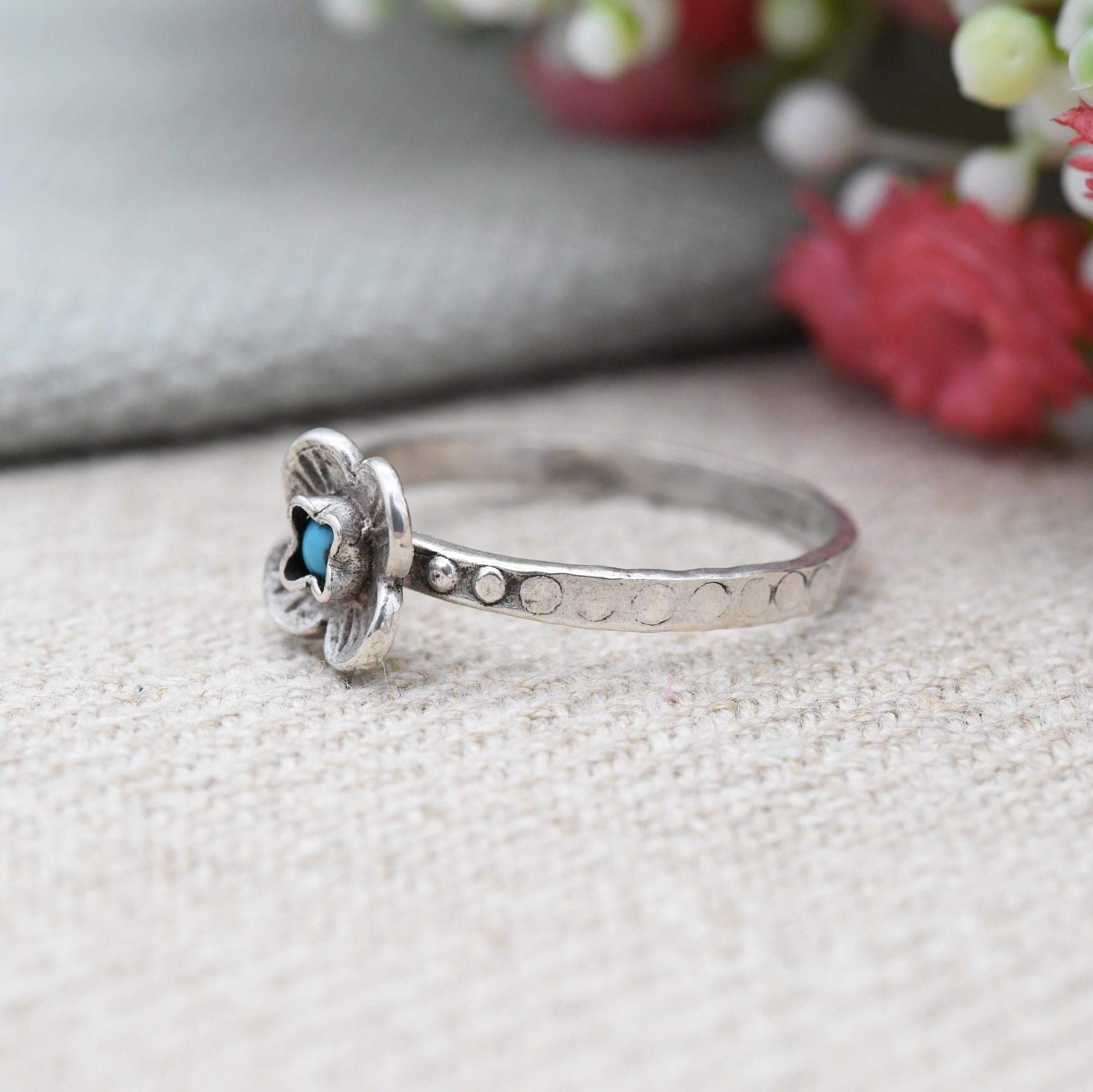 Vintage Polish Silver Turquoise Flower Ring - Mid-Century Textured Jewellery Pretty Silver Gift for Her | UK Size - N | US Size - 6 3/4