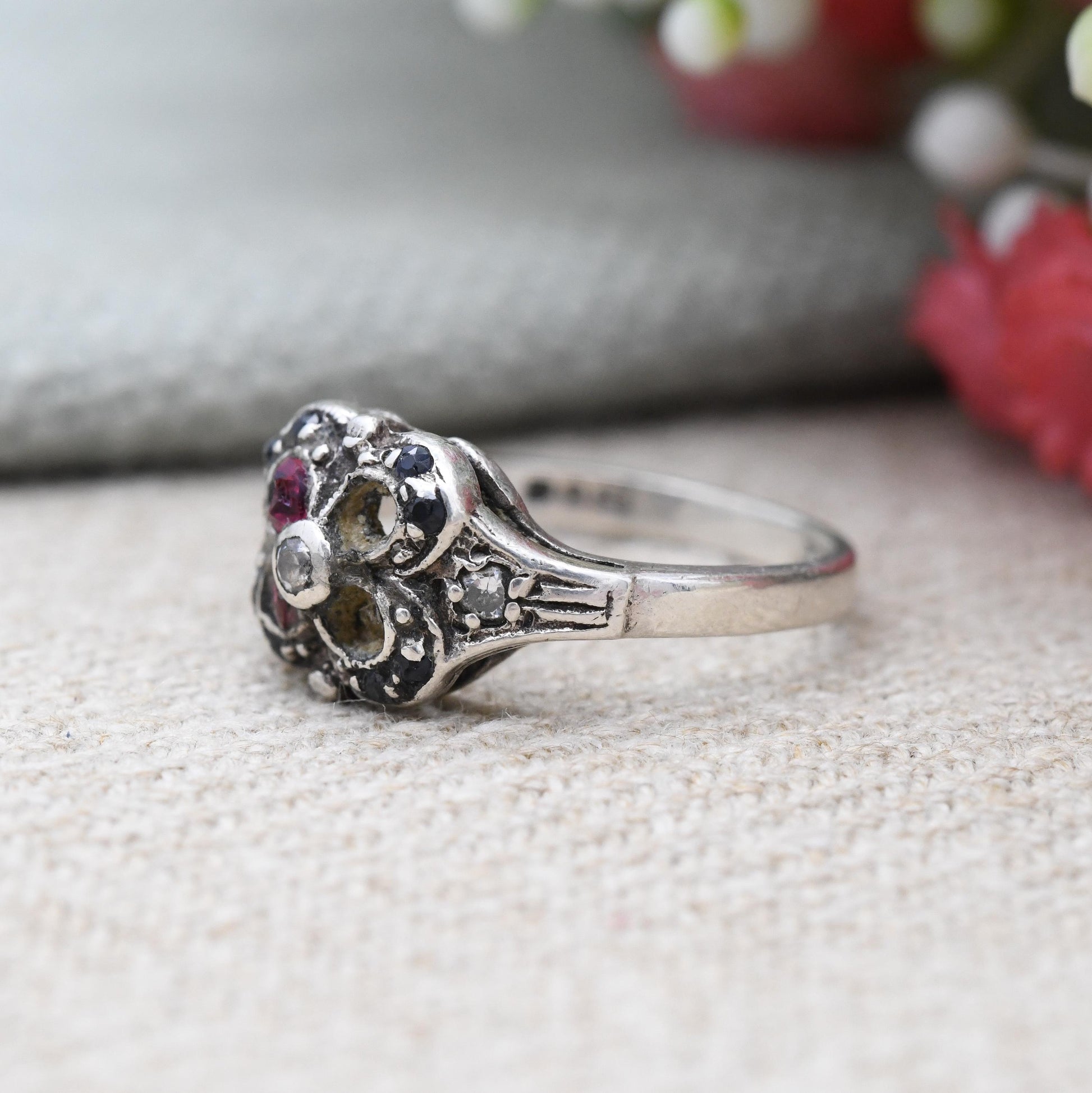 Vintage Sterling Silver Statement Ring 1985 - with Pink Blue Clear Stones | Quatrefoil Shape | UK Size - H | US Size - 3 3/4