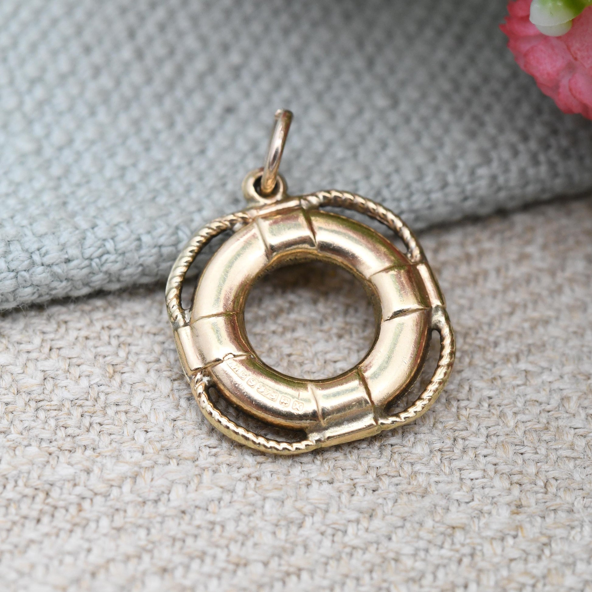 Vintage 9ct Gold Life Preserver Charm Pendant 1972 - Lifebuoy Lifeguard Life Saver Boat Sailing Gift | Quirky Charm Bracelet Charm Necklace