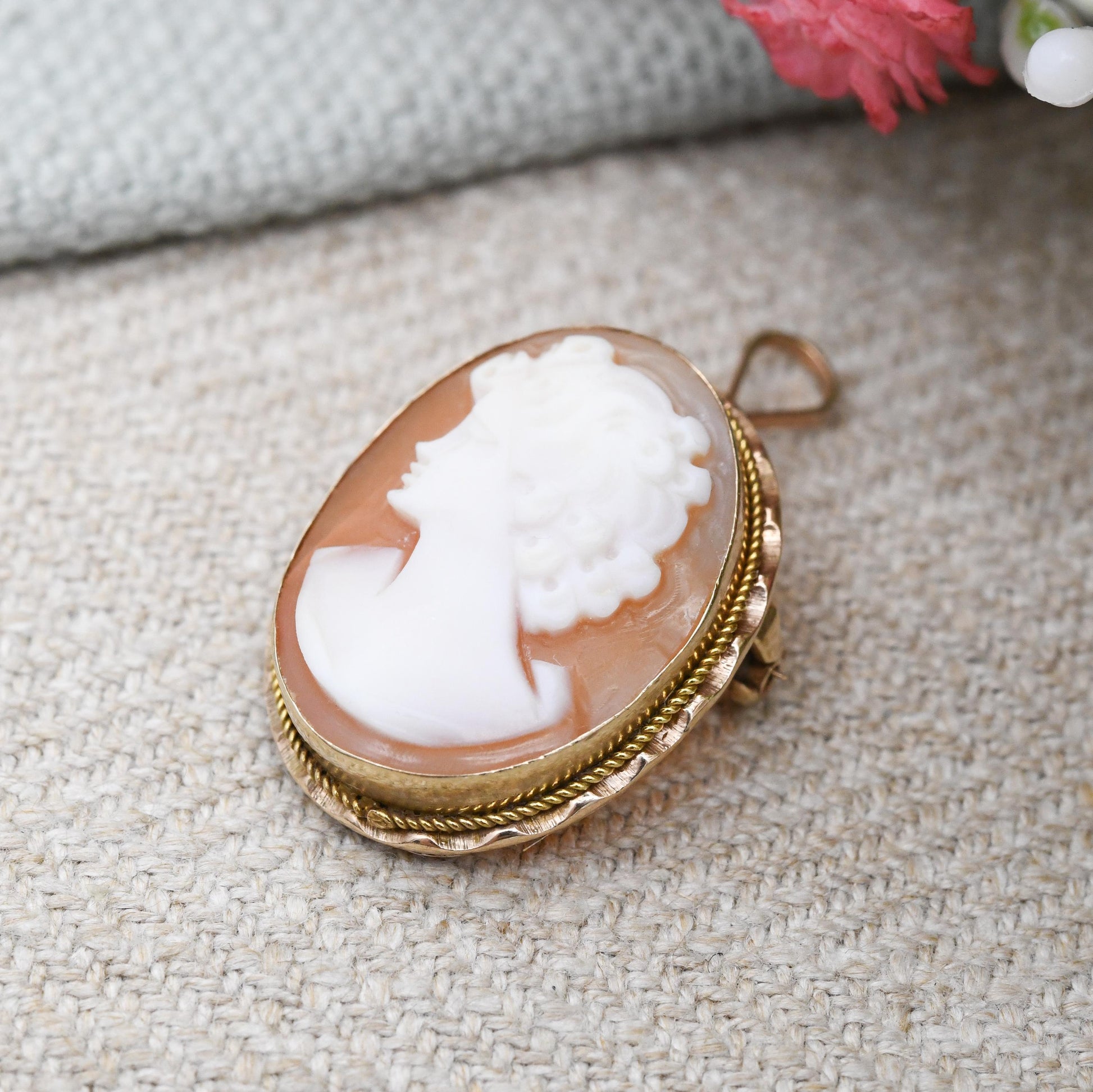 Vintage 9ct Gold Italian Shell Cameo Pendant Brooch - Hand Carved Portrait Woman's Face Bust | Solid Gold Jewellery Pretty Gift for Her