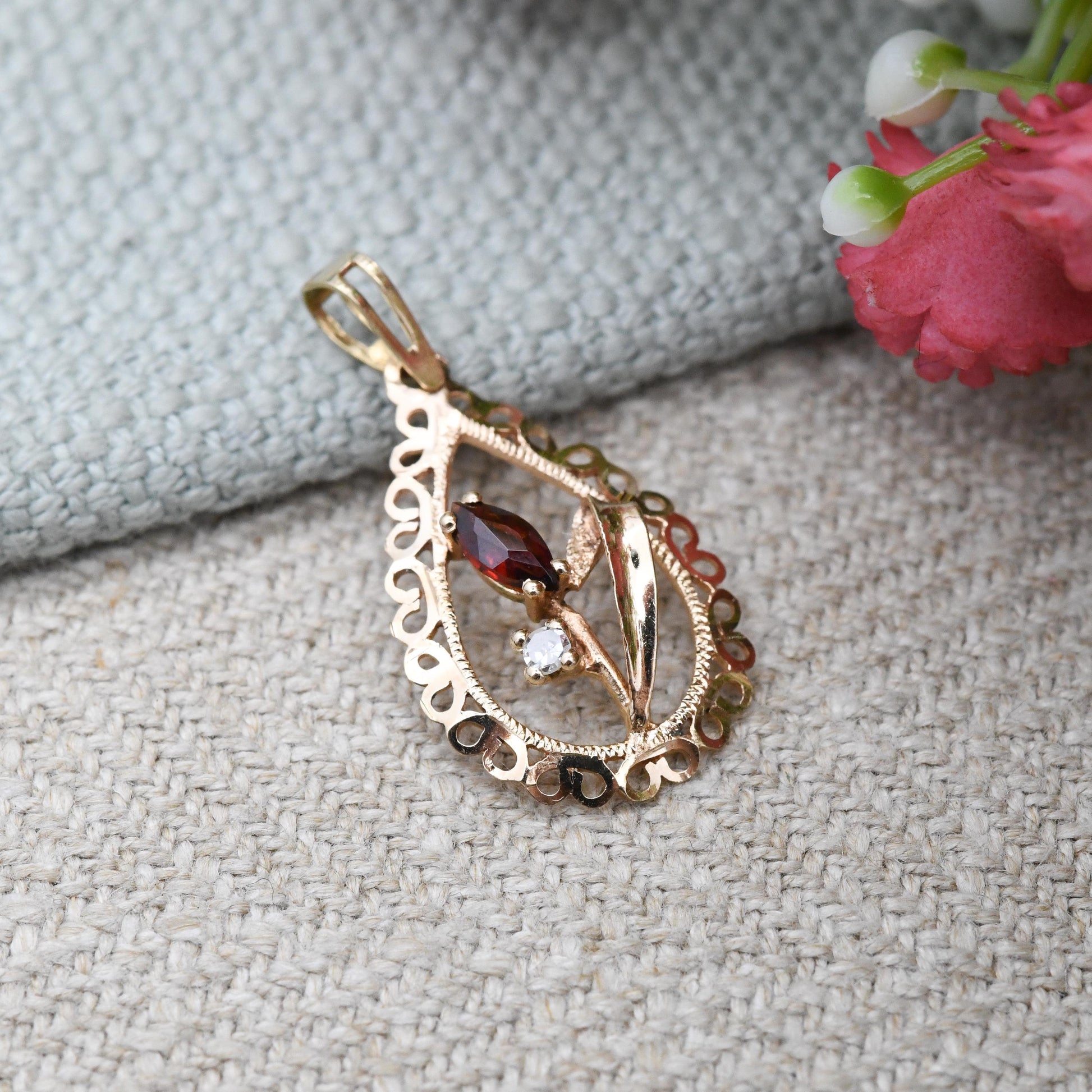 Vintage 9ct Gold Garnet Flower Pendant with White Stone - Marquise Red Stone | Bulrush Tulip | Pretty January Birthstone Jewellery Gift