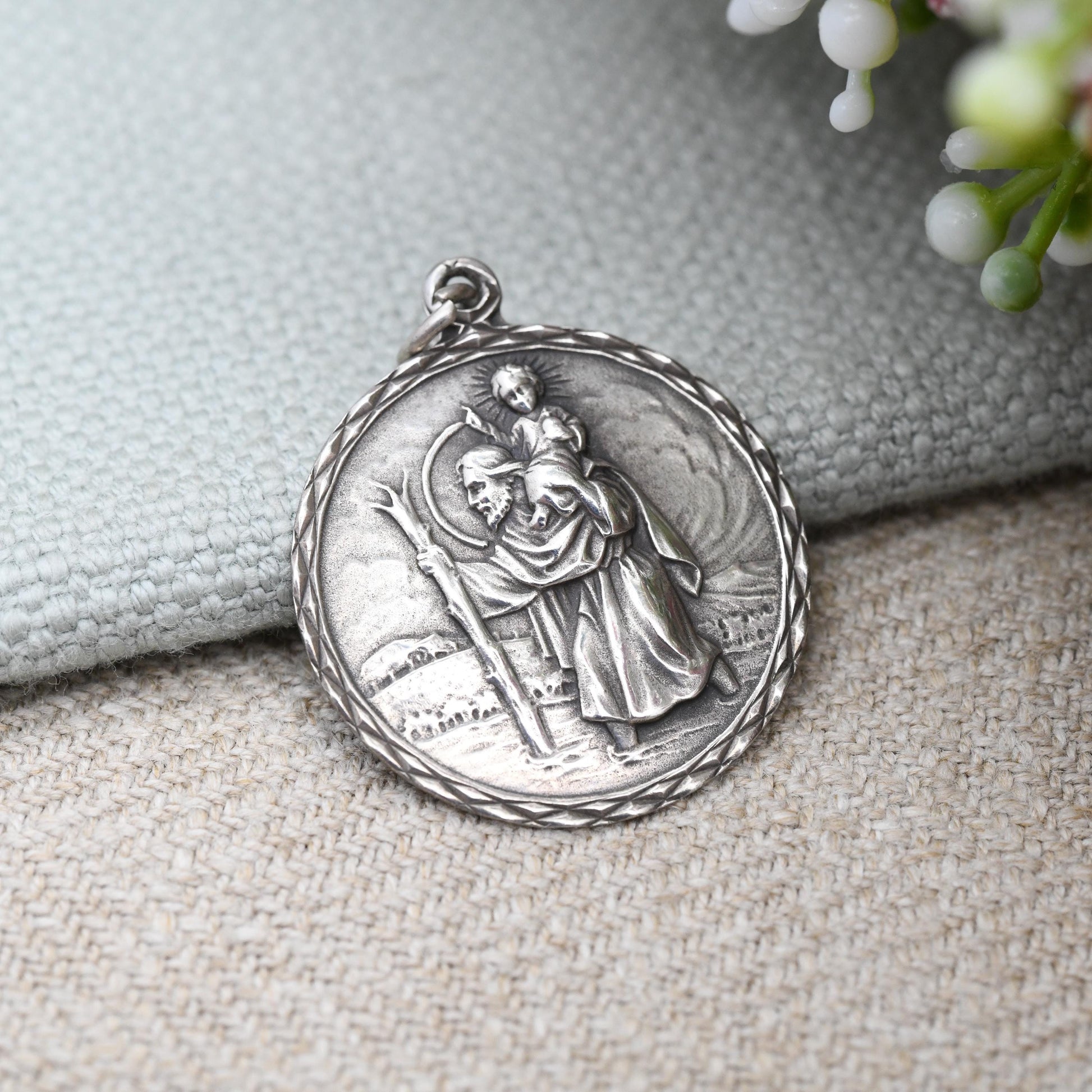 Vintage Sterling Silver St. Christopher Pendant 1976 - Large Circle Saint of Travelling | Christian Religious Jewellery | Detailed 3D Image