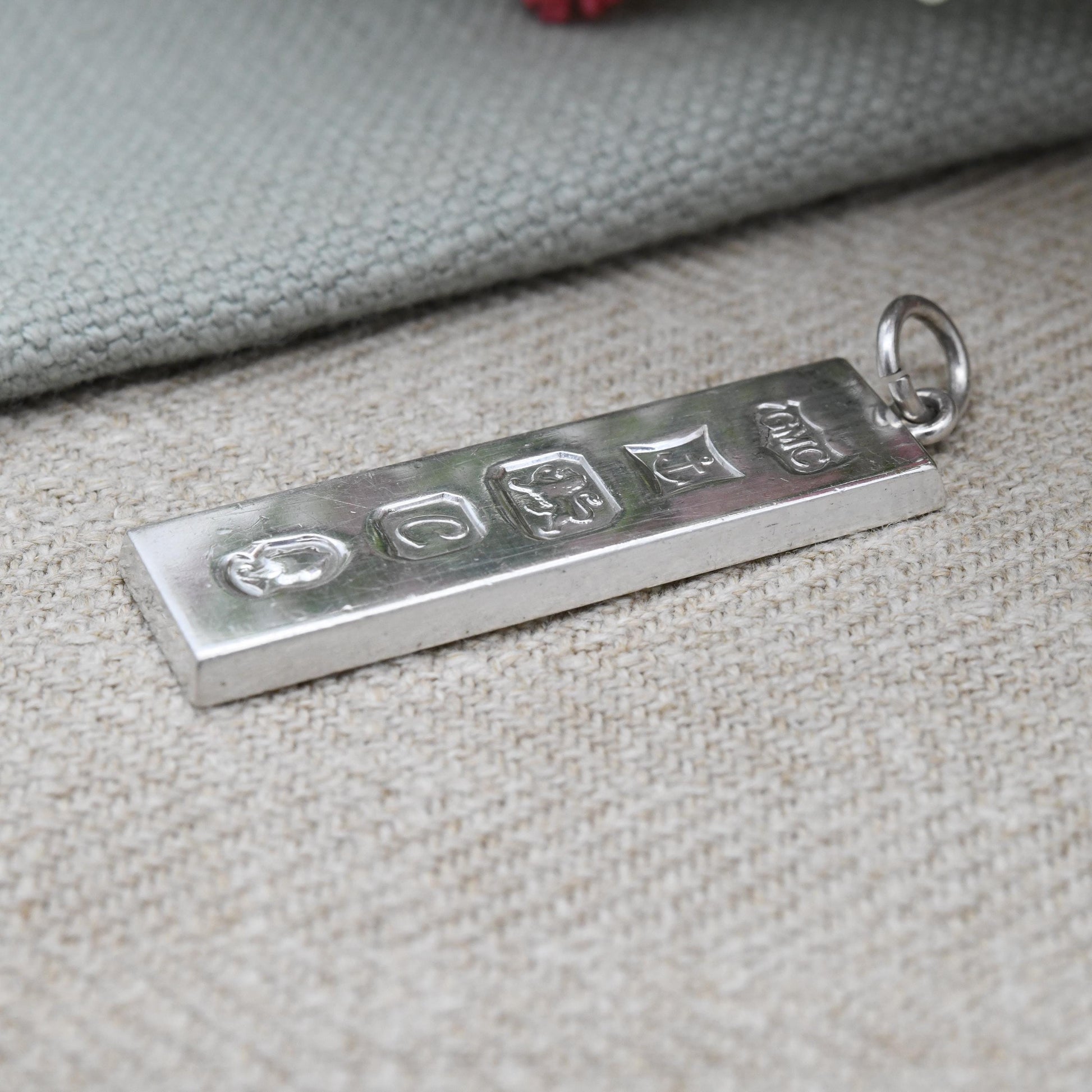 Vintage Sterling Silver Ingot Pendant 1977 with Queen Elizabeth II Silver Jubilee Stamp GMC - Hallmarked in Birmingham Mid-Century Necklace
