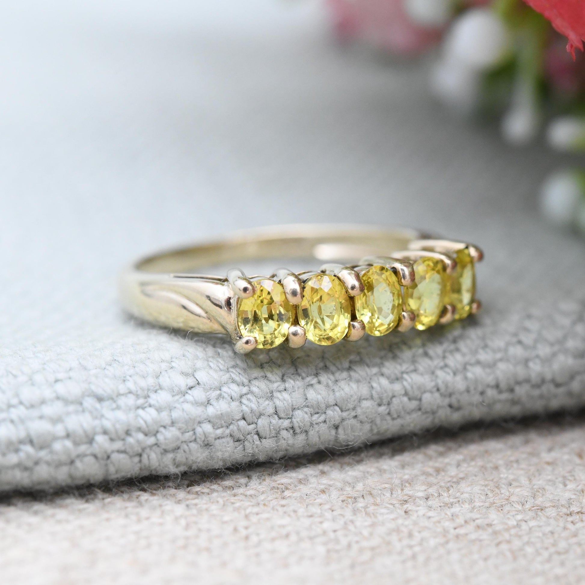 Vintage 9ct Gold Peridot Five Stone Ring - 5 Stone Stacking Ring Half Eternity | Green Gemstone Jewellery Gift | UK Size - N US Size - 6 3/4