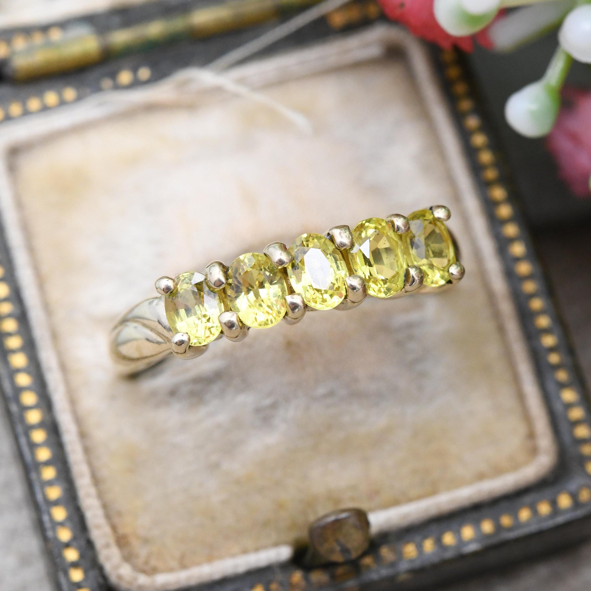 Vintage 9ct Gold Peridot Five Stone Ring - 5 Stone Stacking Ring Half Eternity | Green Gemstone Jewellery Gift | UK Size - N US Size - 6 3/4