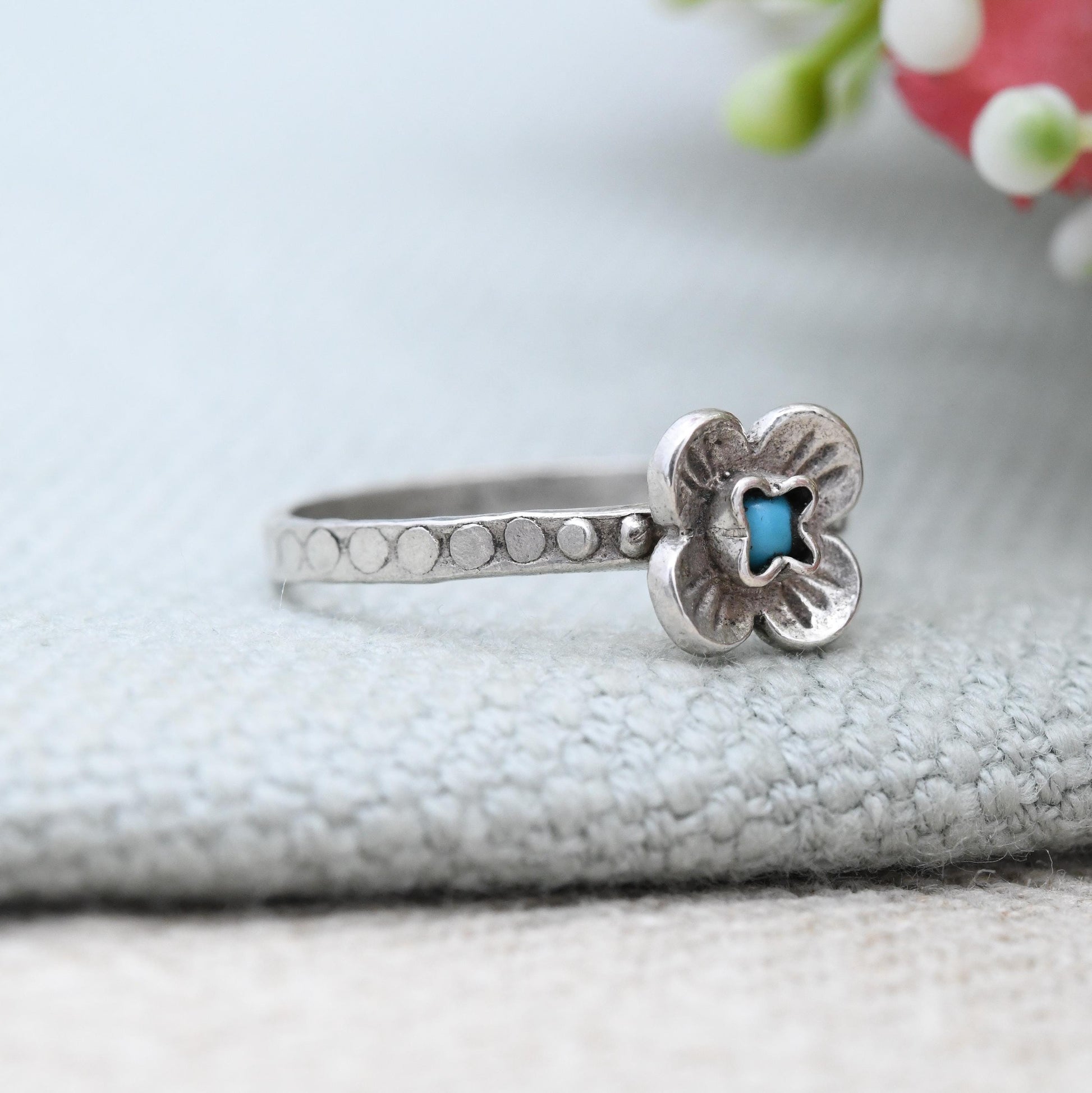 Vintage Polish Silver Turquoise Flower Ring - Mid-Century Textured Jewellery Pretty Silver Gift for Her | UK Size - N | US Size - 6 3/4