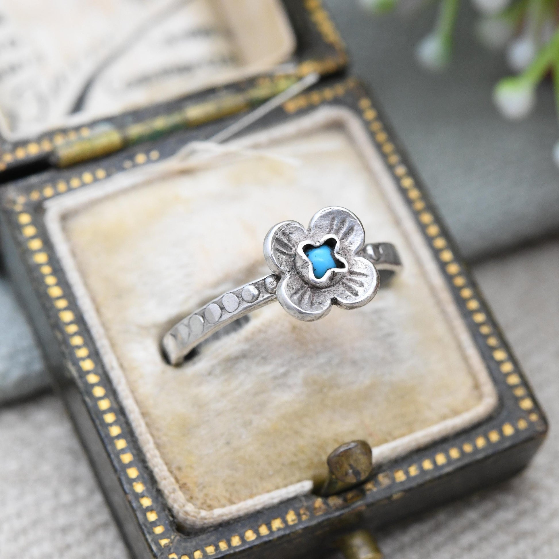 Vintage Polish Silver Turquoise Flower Ring - Mid-Century Textured Jewellery Pretty Silver Gift for Her | UK Size - N | US Size - 6 3/4