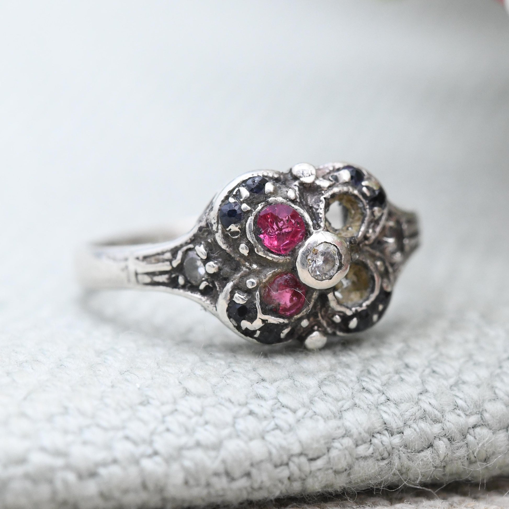 Vintage Sterling Silver Statement Ring 1985 - with Pink Blue Clear Stones | Quatrefoil Shape | UK Size - H | US Size - 3 3/4