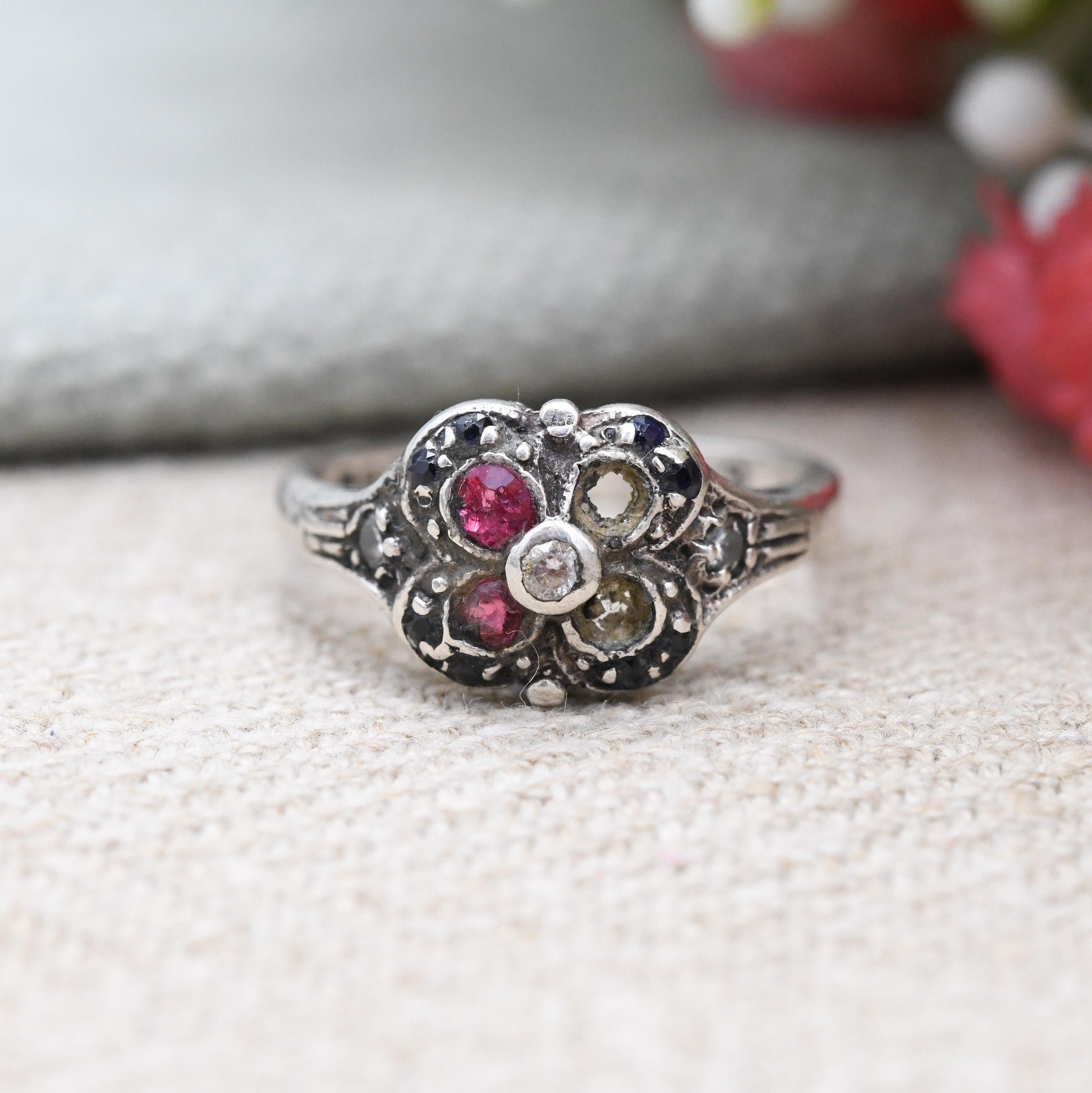 Vintage Sterling Silver Statement Ring 1985 - with Pink Blue Clear Stones | Quatrefoil Shape | UK Size - H | US Size - 3 3/4
