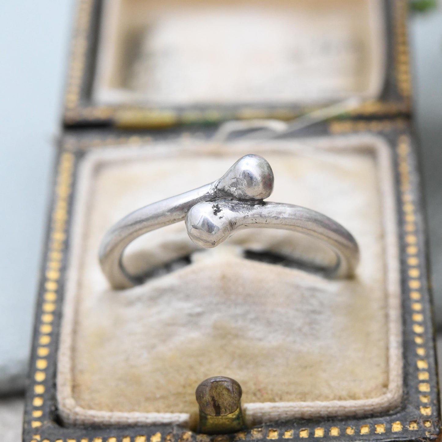 Vintage Silver Ball Ring Minimal Bypass Style - Studio Unisex Silver Jewellery | Twisted Design Crossed Band | UK Size - M | US Size - 6 1/4