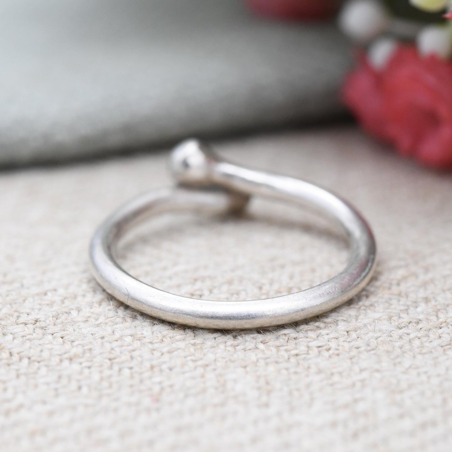 Vintage Silver Ball Ring Minimal Bypass Style - Studio Unisex Silver Jewellery | Twisted Design Crossed Band | UK Size - M | US Size - 6 1/4