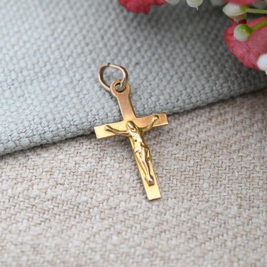 Vintage 9ct Gold Jesus on the Cross Pendant - Gift for Christening Baptism | Solid Yellow Gold Jewellery | Charm Necklace Stack | 3D Image
