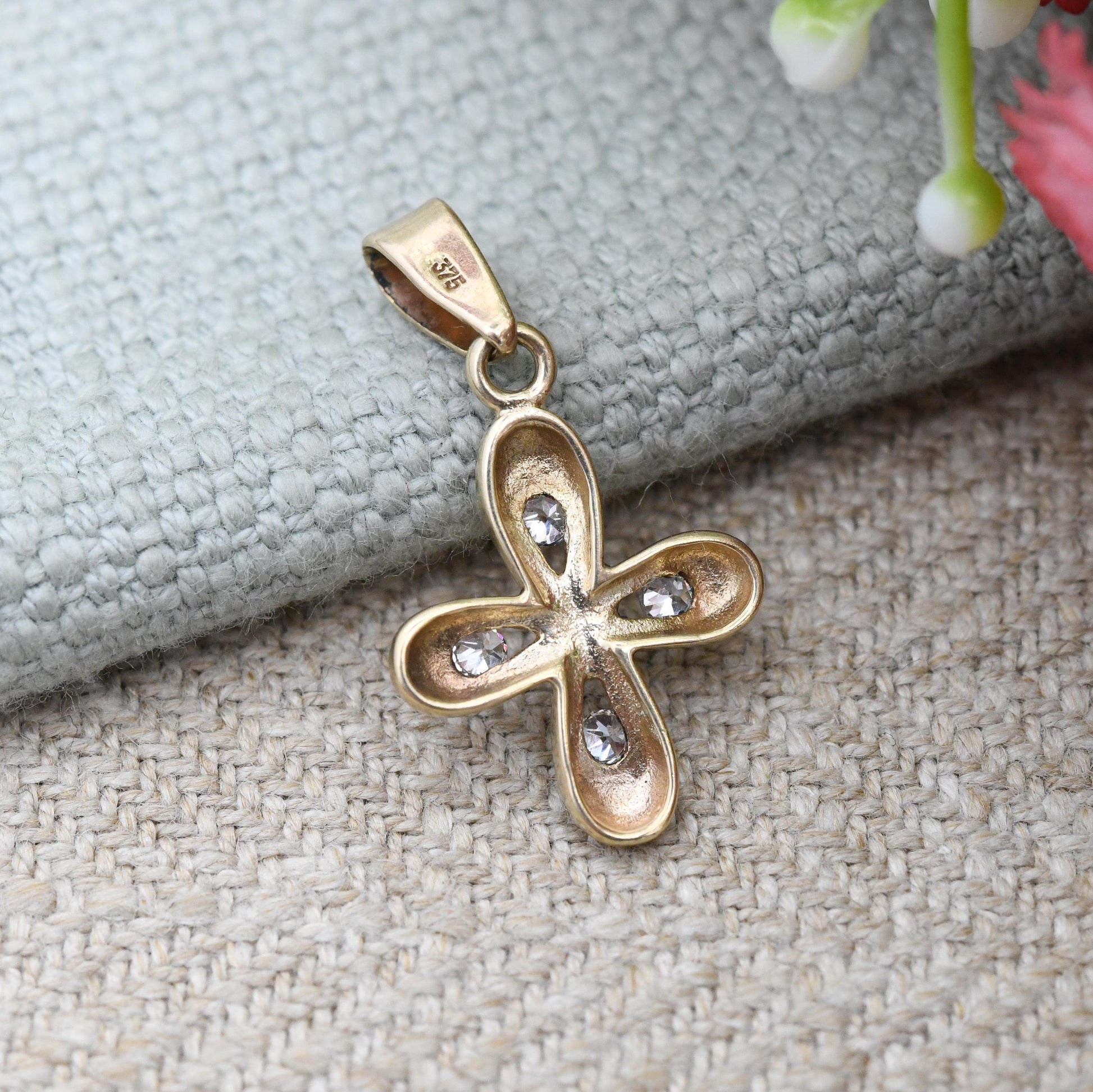 Vintage 9ct Gold Quatrefoil Cross Pendant with CZ - Delicate Solid Yellow Gold Charm Religious Necklace Jewellery Gift Christening Baptism