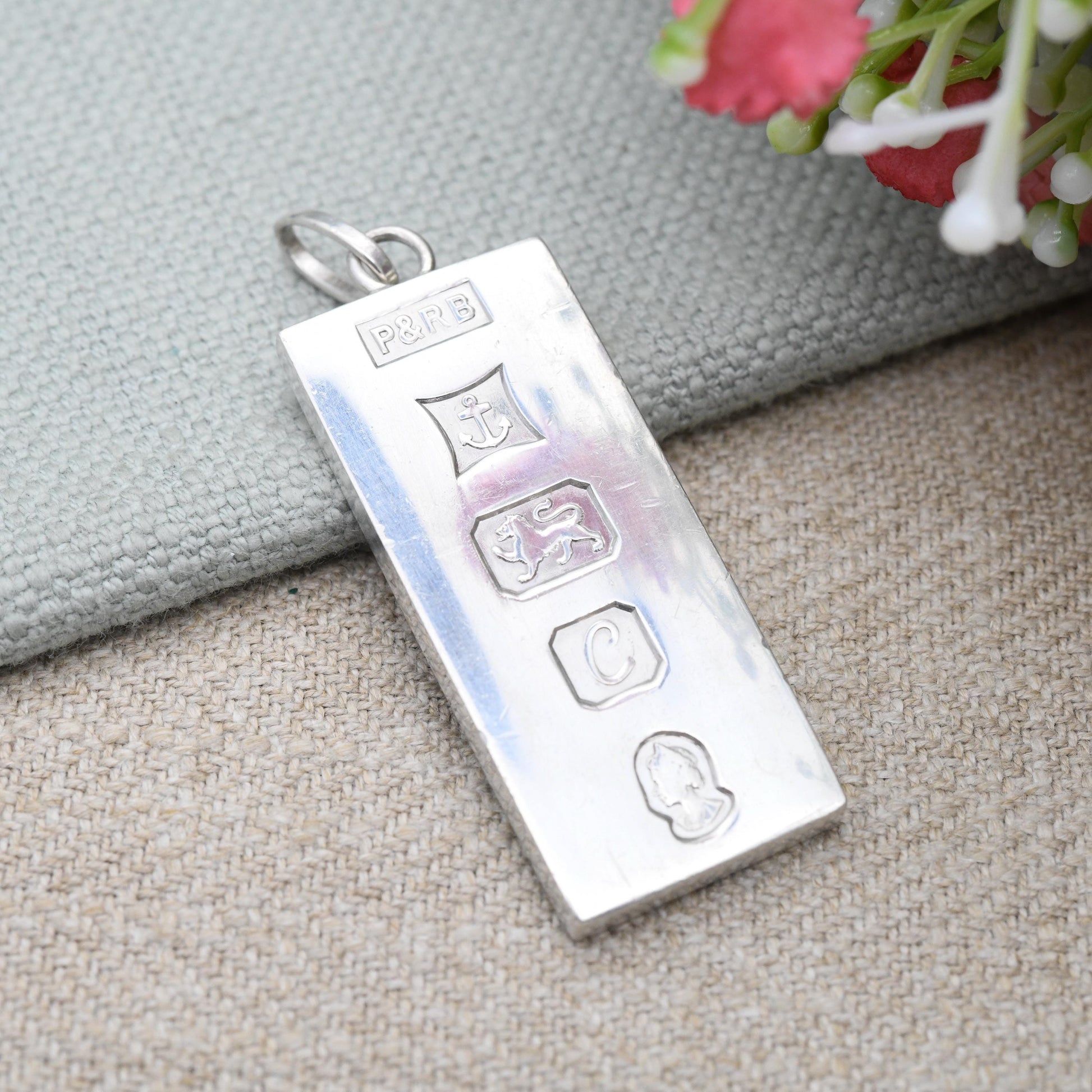 Vintage Sterling Silver Ingot Pendant 1977 with Queen Elizabeth II Silver Jubilee Stamp P&RB P R Bushell - Hallmarked in Birmingham England