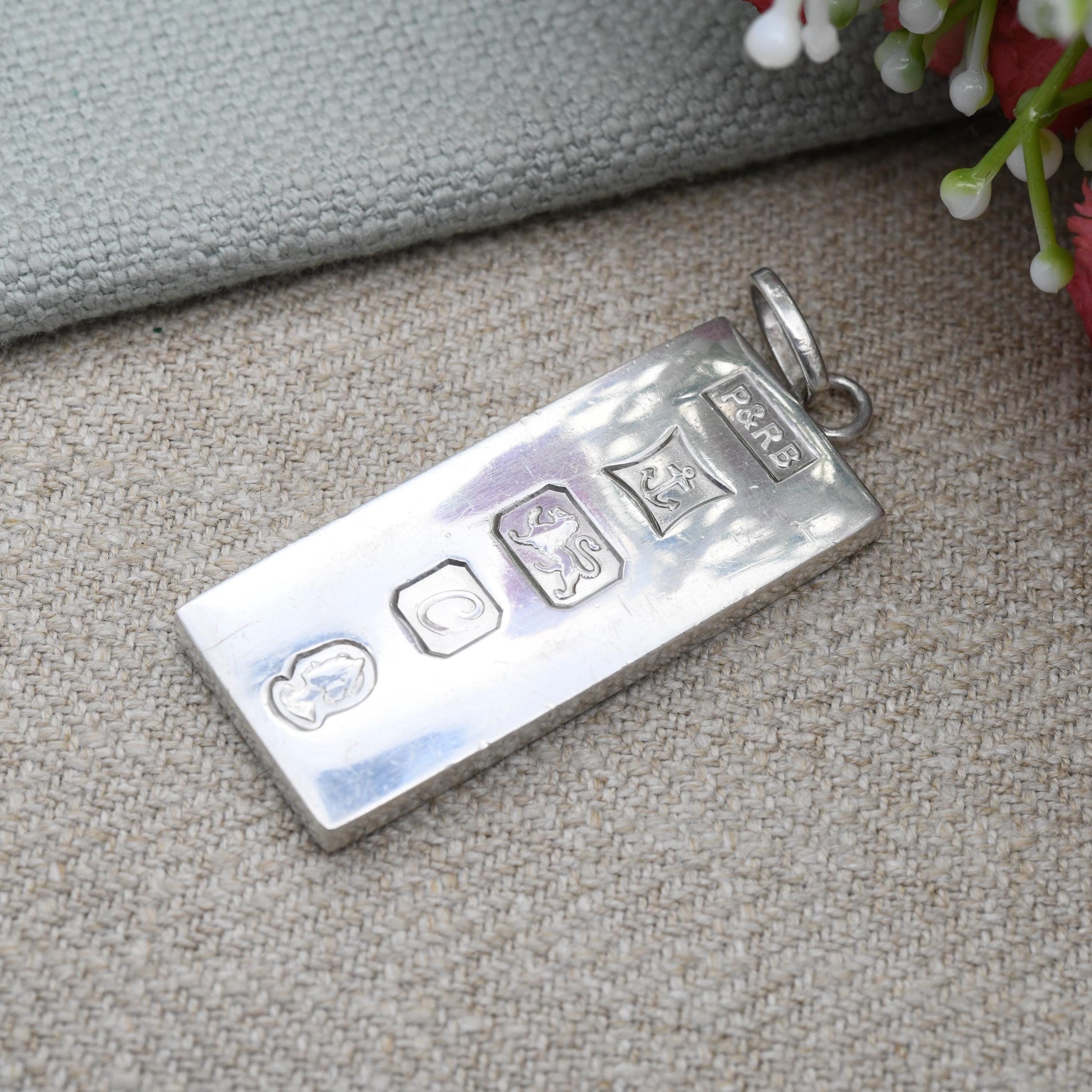 Vintage Sterling Silver Ingot Pendant 1977 with Queen Elizabeth II Silver Jubilee Stamp P&RB P R Bushell - Hallmarked in Birmingham England