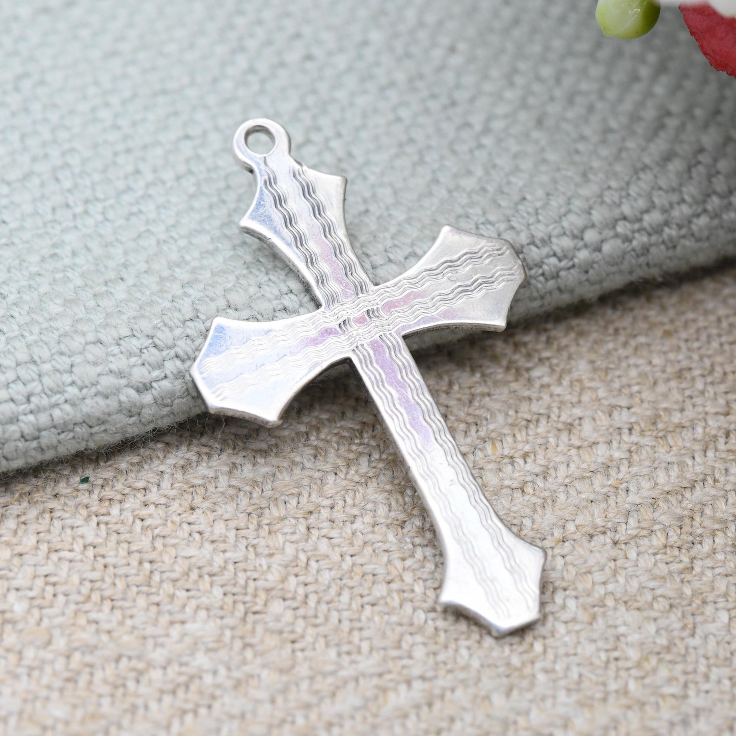 Vintage Sterling Silver Cross Pendant with Machine Engraved Lines - Sweet Christening Jewellery Gift Present Christian Charm for Necklace