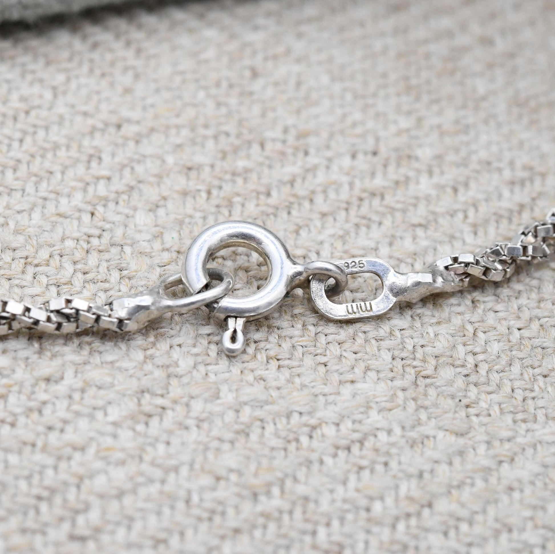 Sterling Silver Twisted Box Chain Necklace c. 1980s - Chunky Short Chain Quality Silver Necklace Square Link | Unisex Necklace Gift | 17.5"