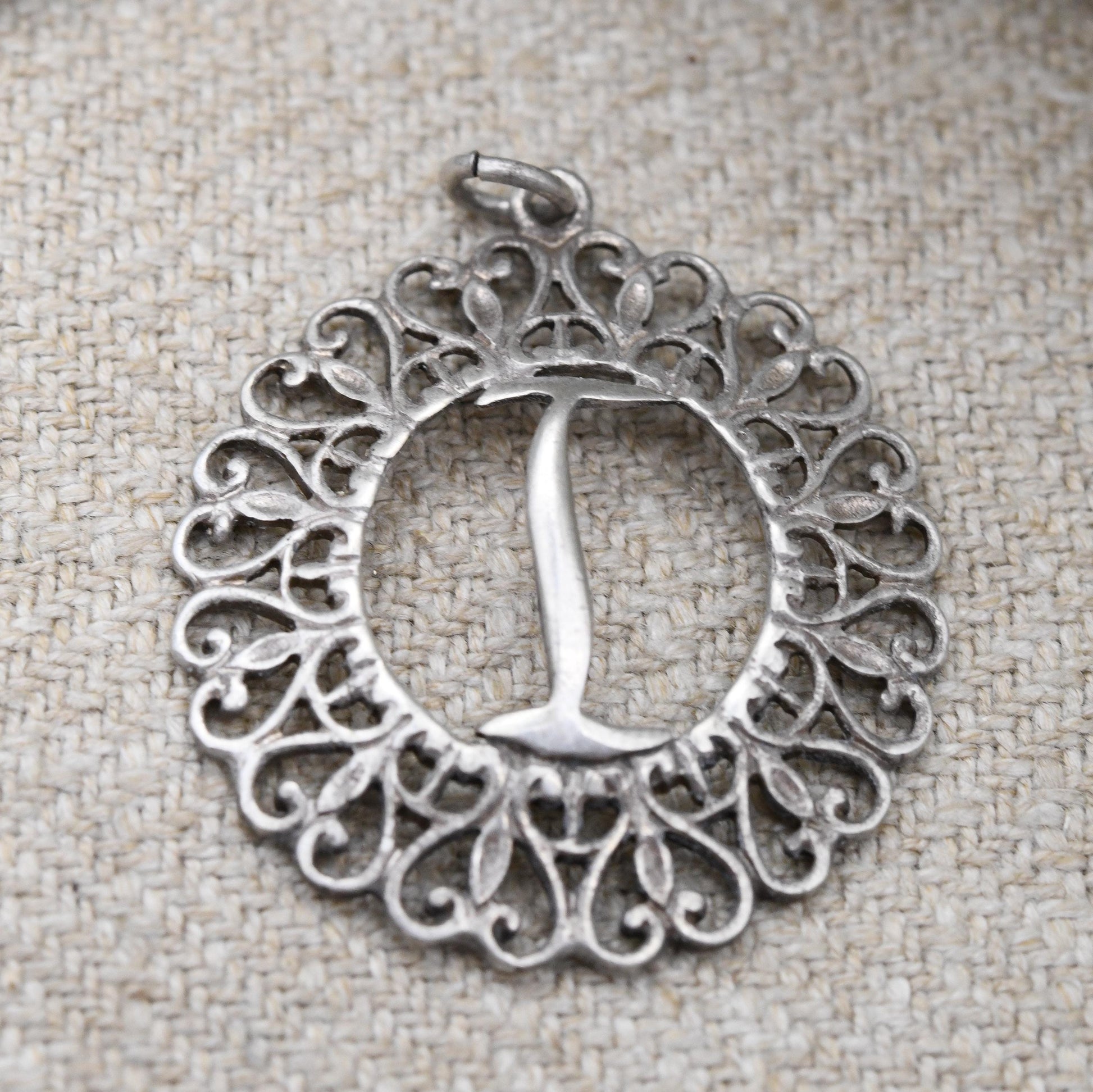 Vintage Sterling Silver Letter I Pendant with Ornate Open Heart Border - Cute Initial Gift Mid-Century Necklace Charm Personalised Jewellery