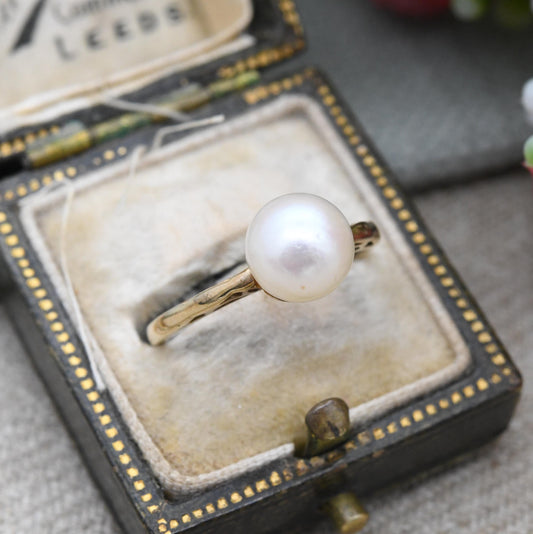 Vintage 9ct Gold Pearl Solitaire Ring - Mid-Century Large White Stone | Stylish 1970s Real Pearl Jewellery | UK Size - M 1/2 US Size - 6 1/4