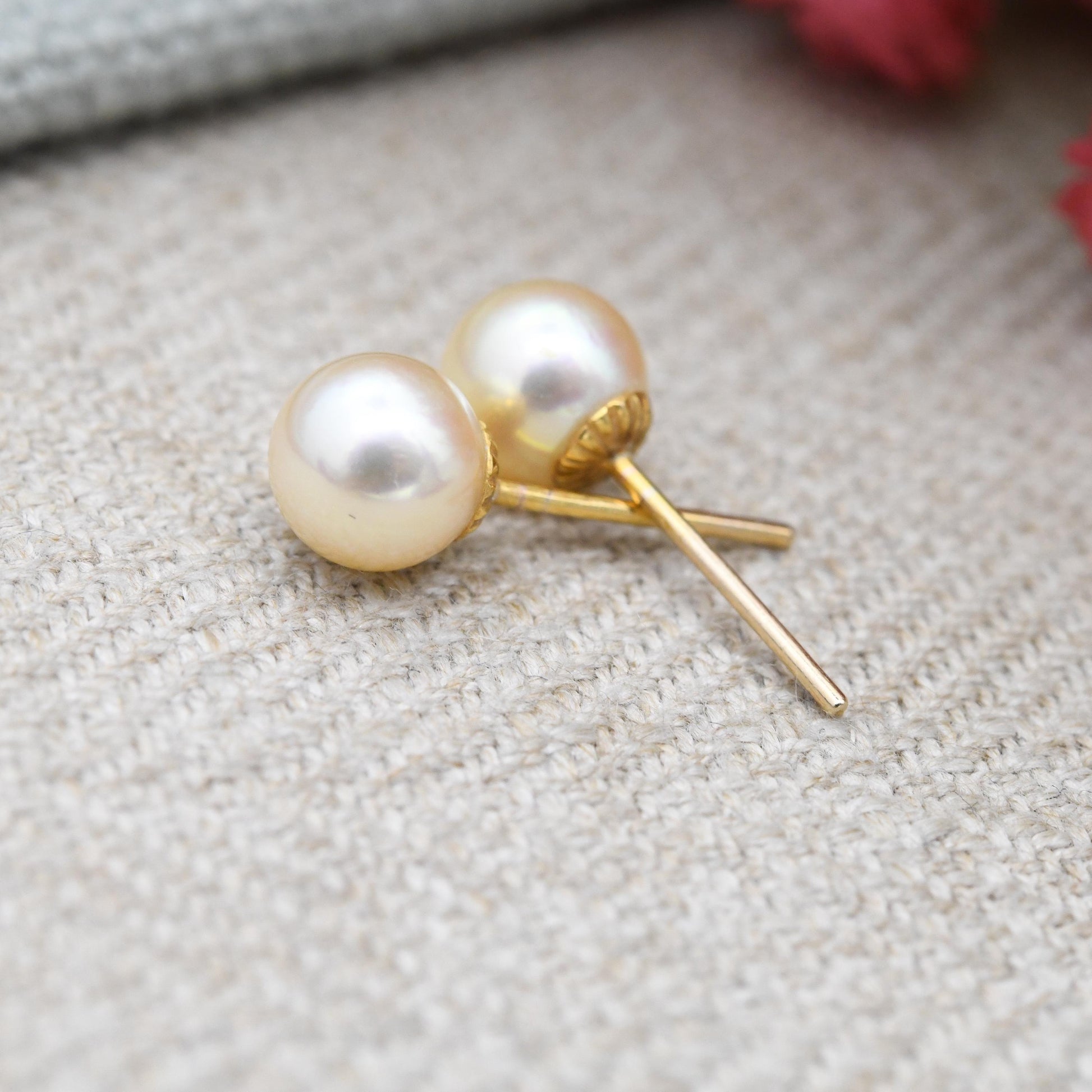 Vintage 9ct Gold Pearl Stud Earrings 7mm - Large Minimalist White Cultured Pearl Round Ball Earrings | Everyday Studs Jewellery Gift for Her