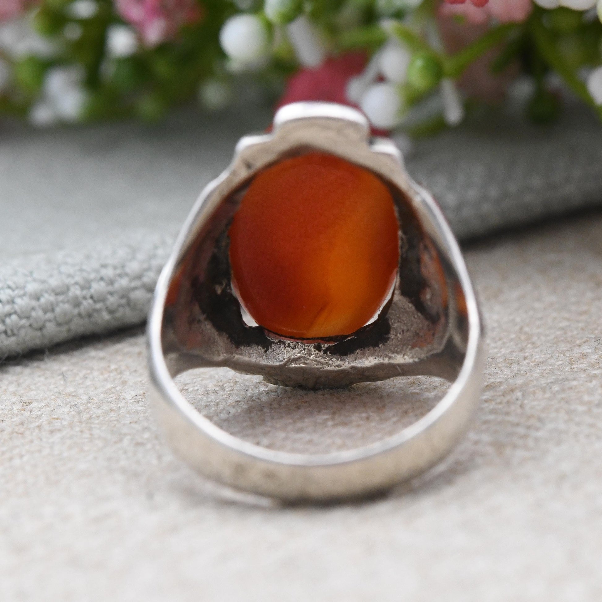 Vintage European Silver Carnelian Ring Tank Mid-Century c. 1940s - Chunky Large Red Stone Statement Ring | UK Size - R 1/2 | US Size - 9