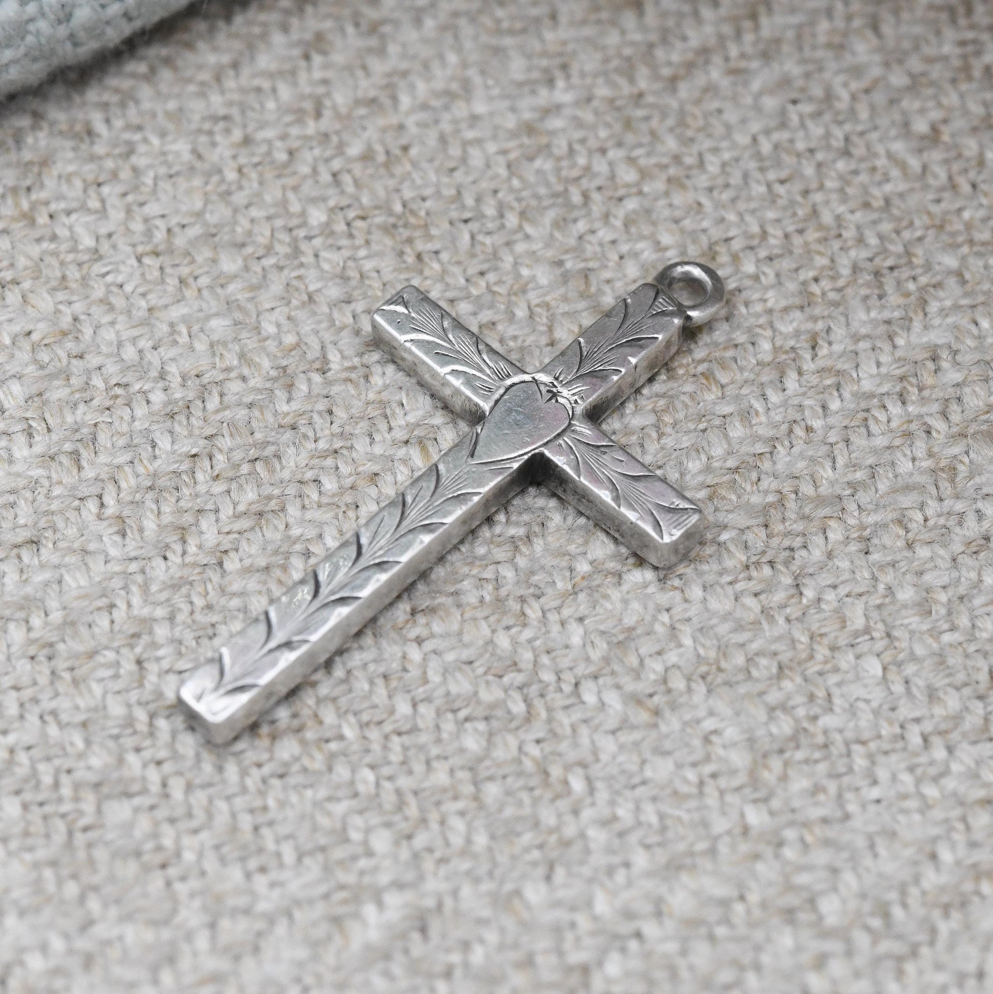Vintage Sterling Silver Cross Pendant with Engraved Heart - Hand Carved Pretty Cross with Leaf Design | Cute Gift for Baptism Christening