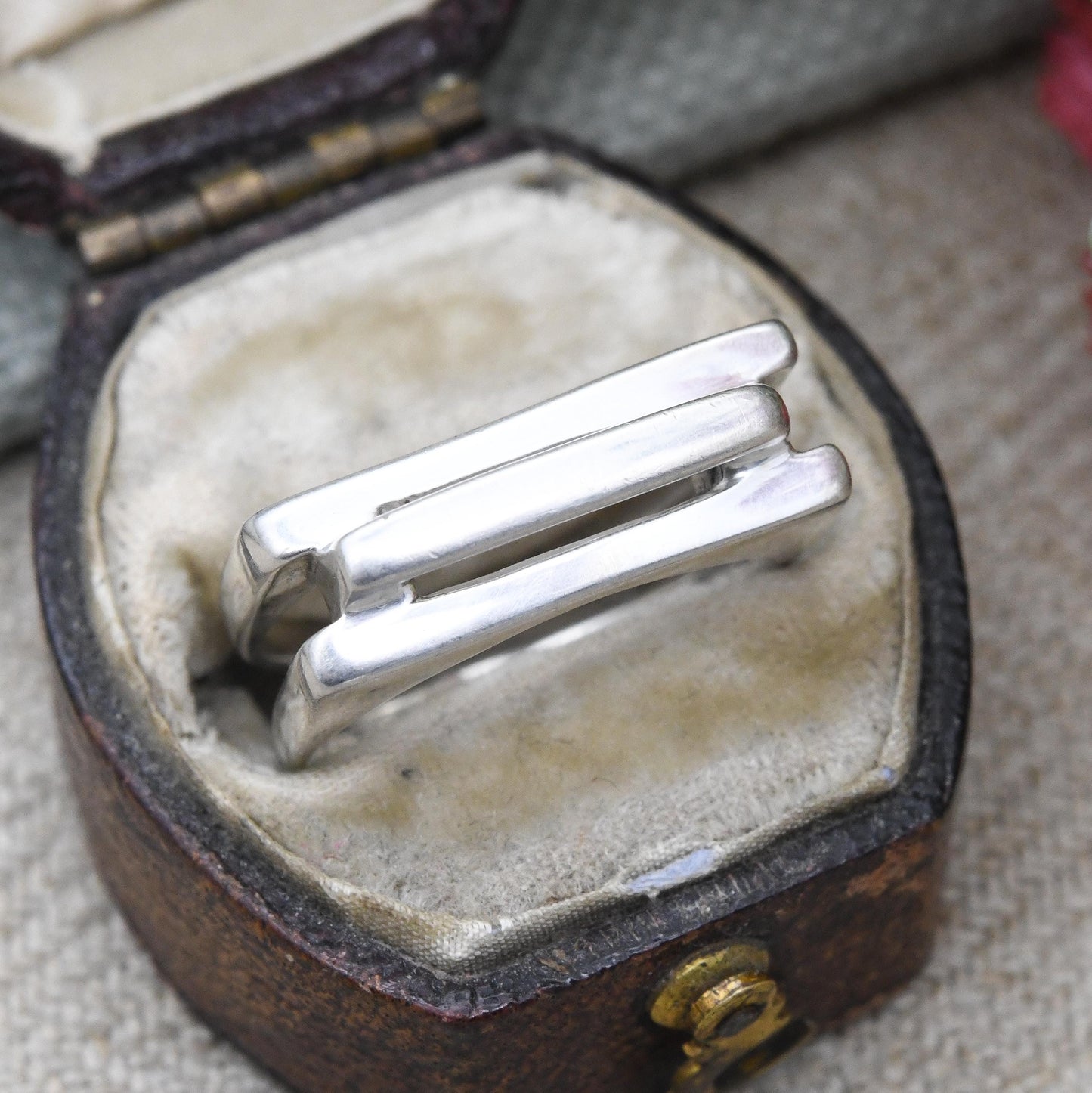 Vintage Sterling Silver Modernist Squared Band Ring - Openwork Rectangle Design Minimalist Unisex Silver | UK Size - L 1/2 | US Size - 6 1/4