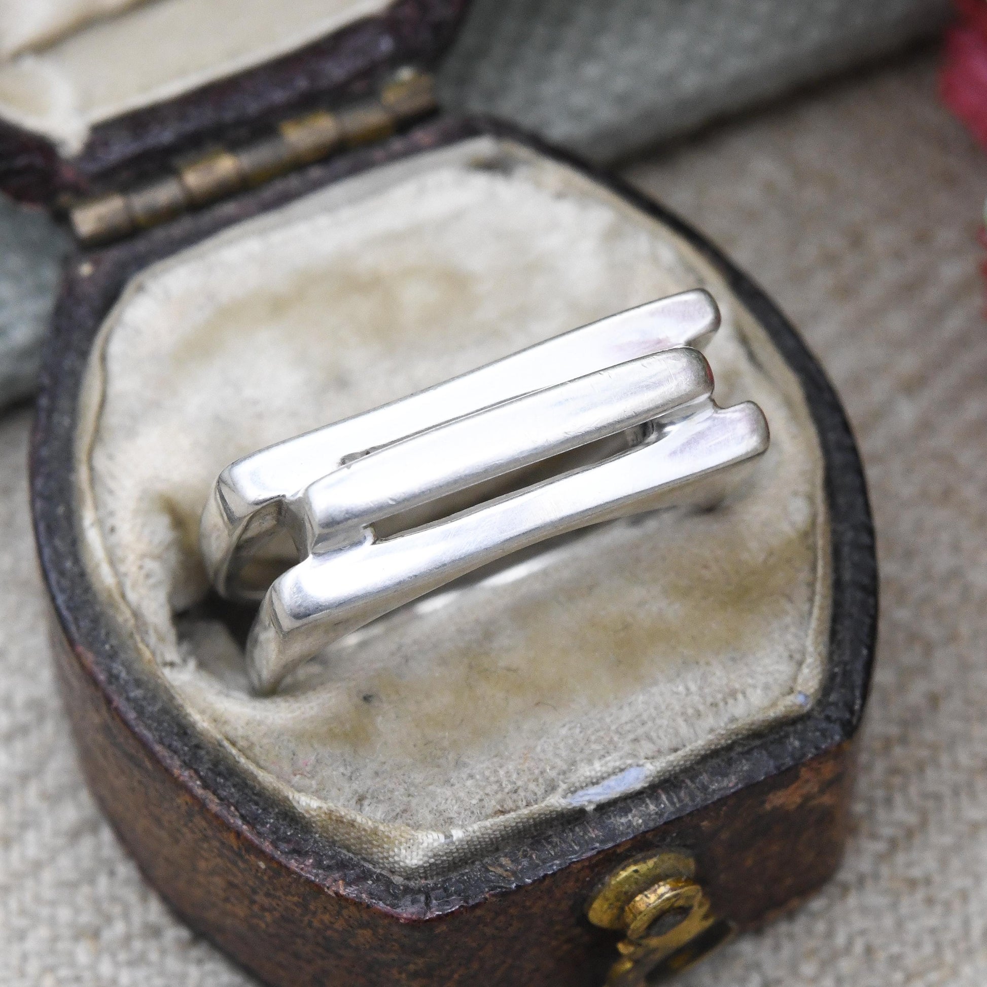 Vintage Sterling Silver Modernist Squared Band Ring - Openwork Rectangle Design Minimalist Unisex Silver | UK Size - L 1/2 | US Size - 6 1/4