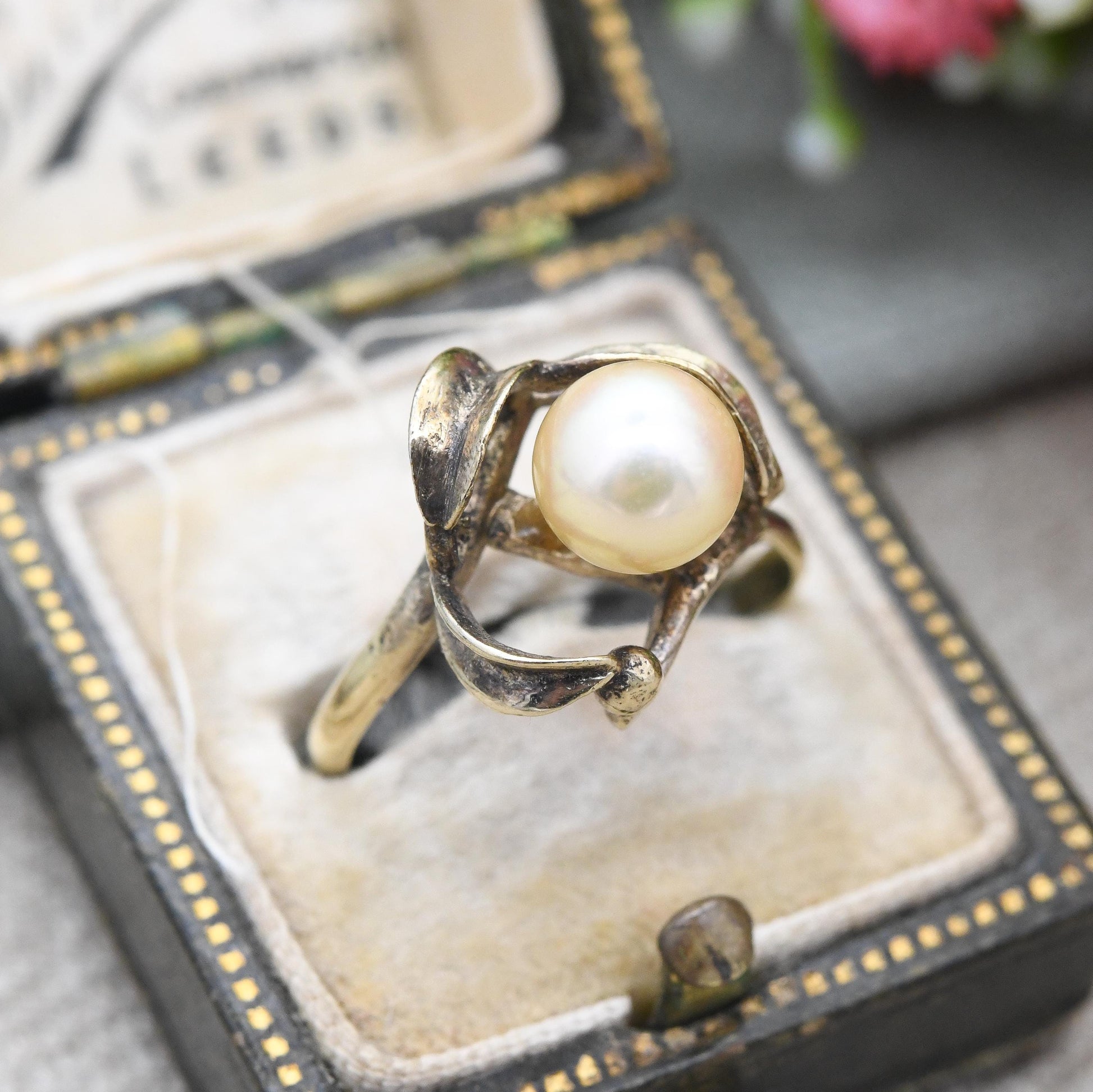 Vintage Sterling Silver Pearl Ring Gold Plated - c. 1960s Cocktail Ring with Ornate Leaf Design | UK Size - N | US Size - 7