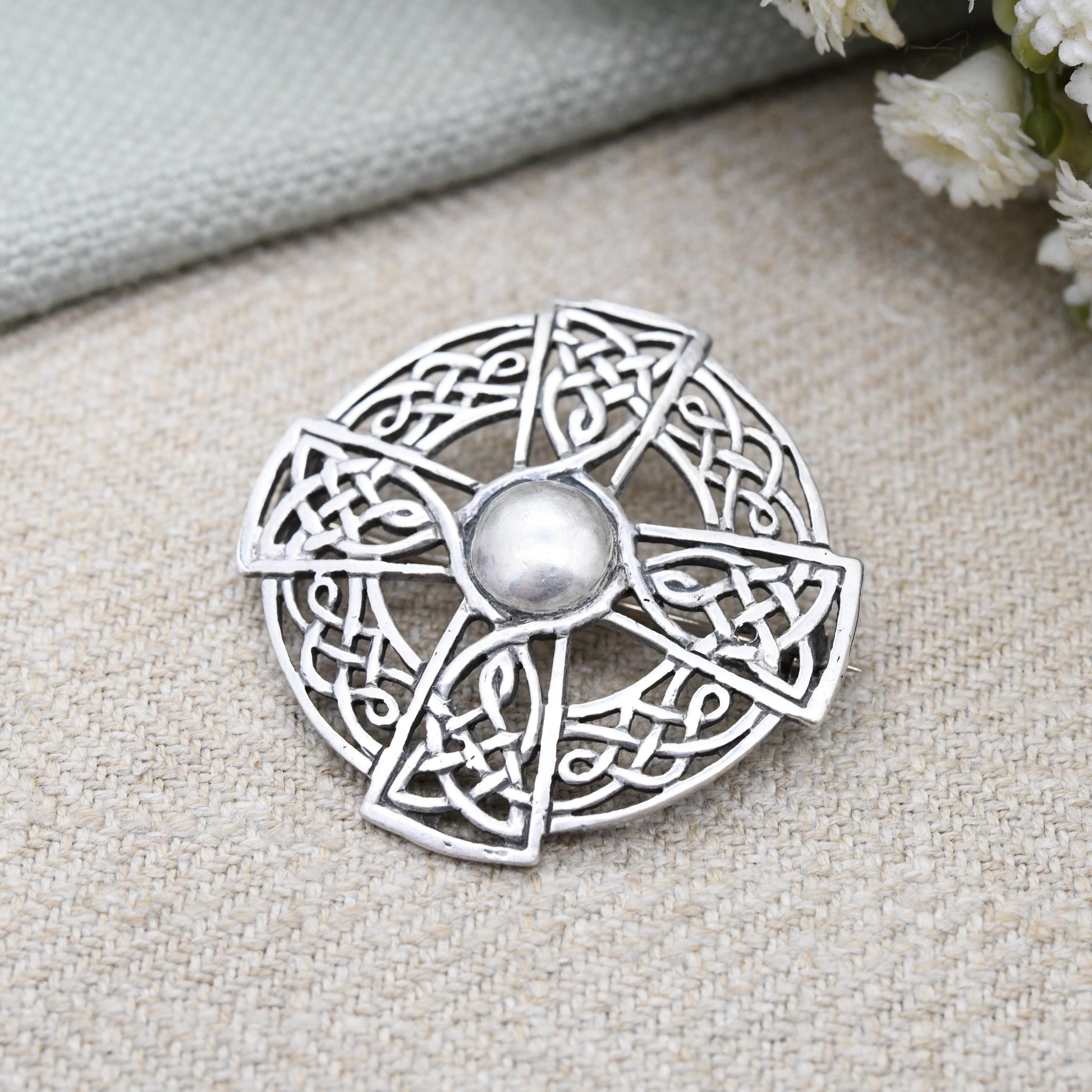 Vintage Scottish Sterling Silver Iona Brooch 1973 by John - Edinburgh Hallmarks | Solid Silver Celtic Brooch Knotted Circle Shield