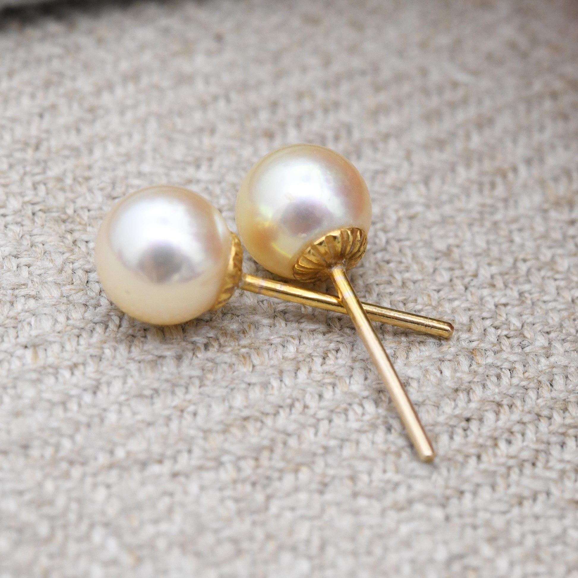 Vintage 9ct Gold Pearl Stud Earrings 7mm - Large Minimalist White Cultured Pearl Round Ball Earrings | Everyday Studs Jewellery Gift for Her