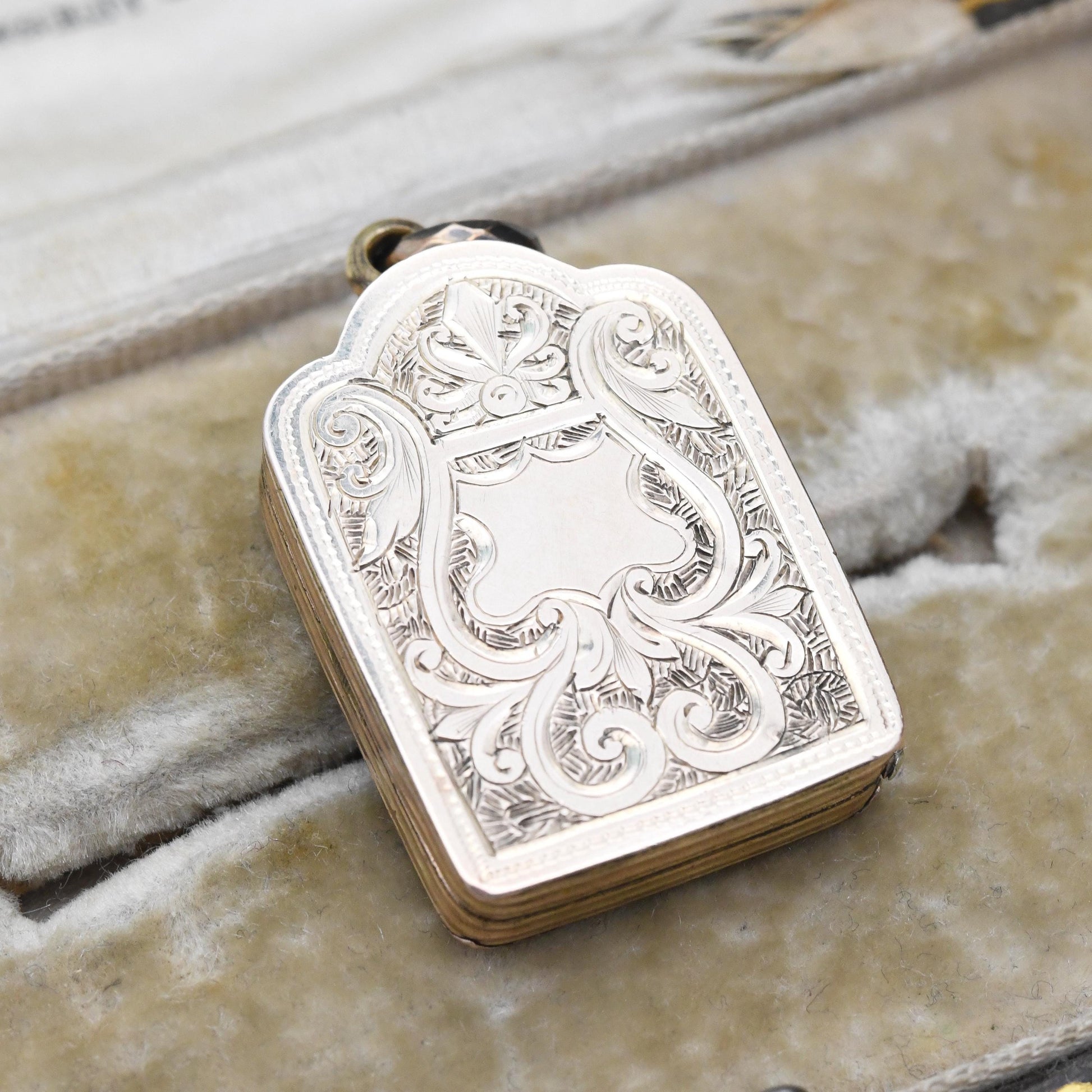 Antique Victorian Book Locket 9ct Gold Back and Front - Engraved Floral Scrolling Design Blank Shield | Aesthetic Movement Leaves