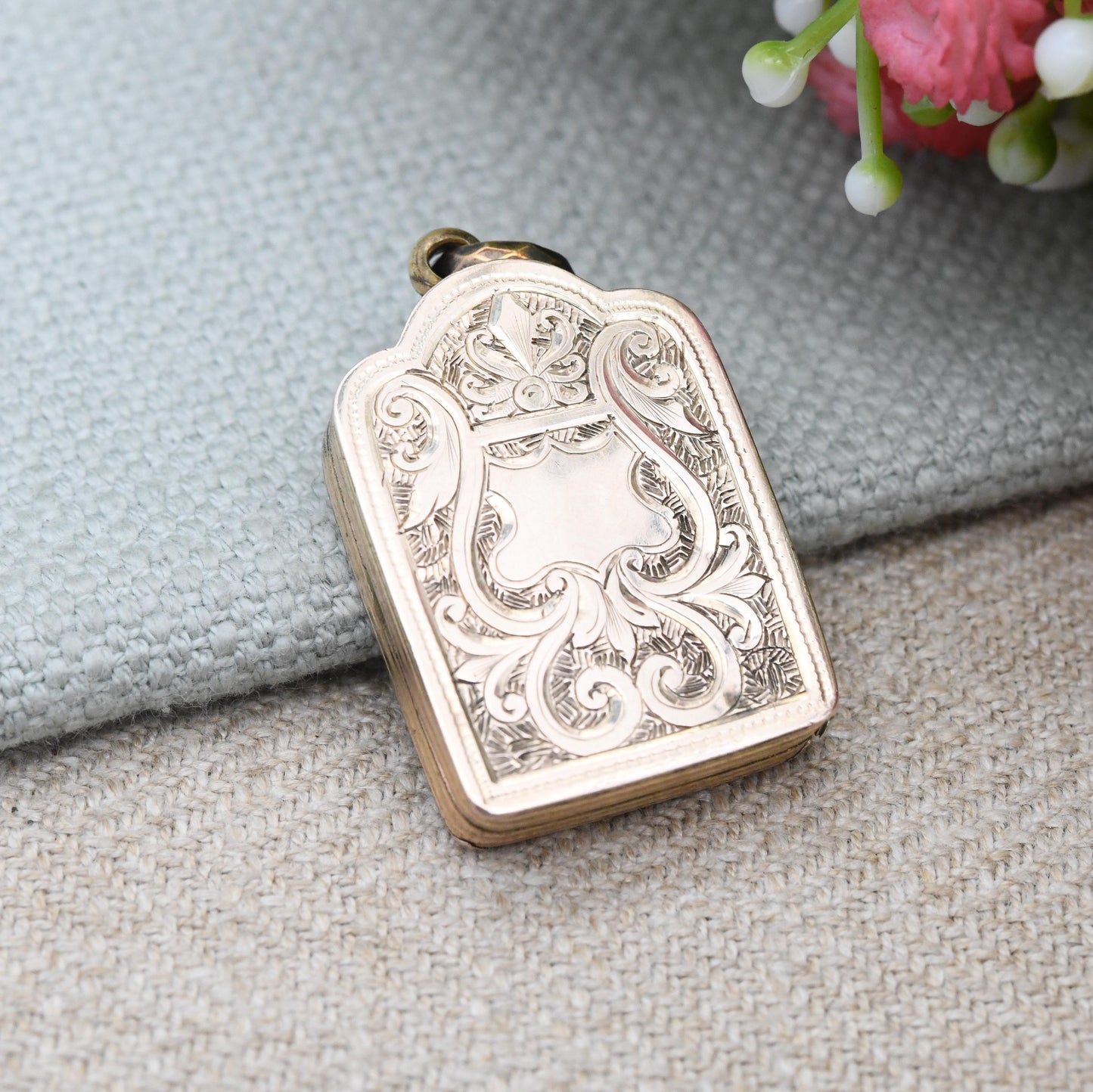 Antique Victorian Book Locket 9ct Gold Back and Front - Engraved Floral Scrolling Design Blank Shield | Aesthetic Movement Leaves
