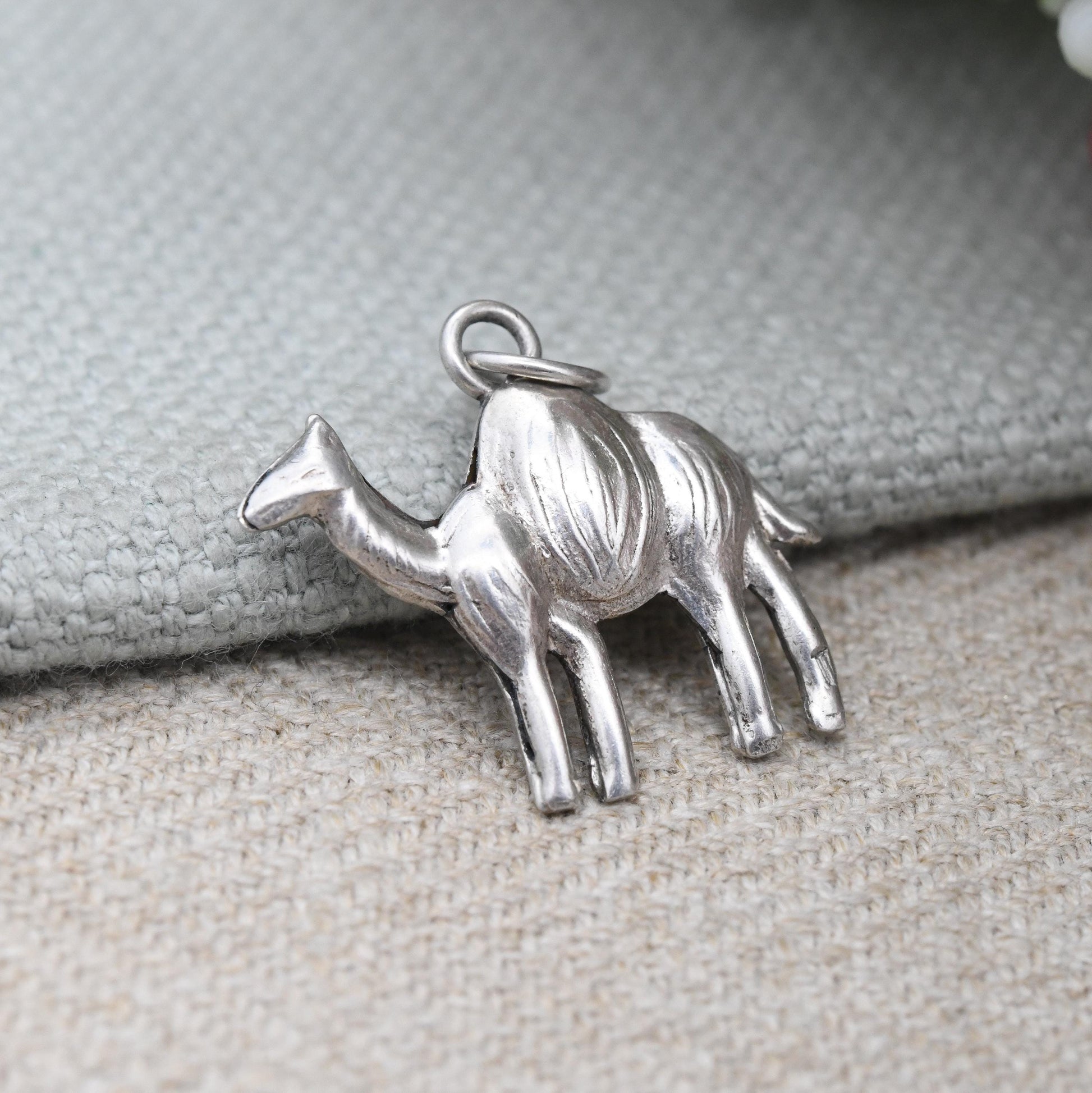 Vintage Sterling Silver Camel Charm Pendant - Detailed Animal Lover Charm Bracelet Wildlife Gift | Puffed Single Hump Dromedary | Cute Gift