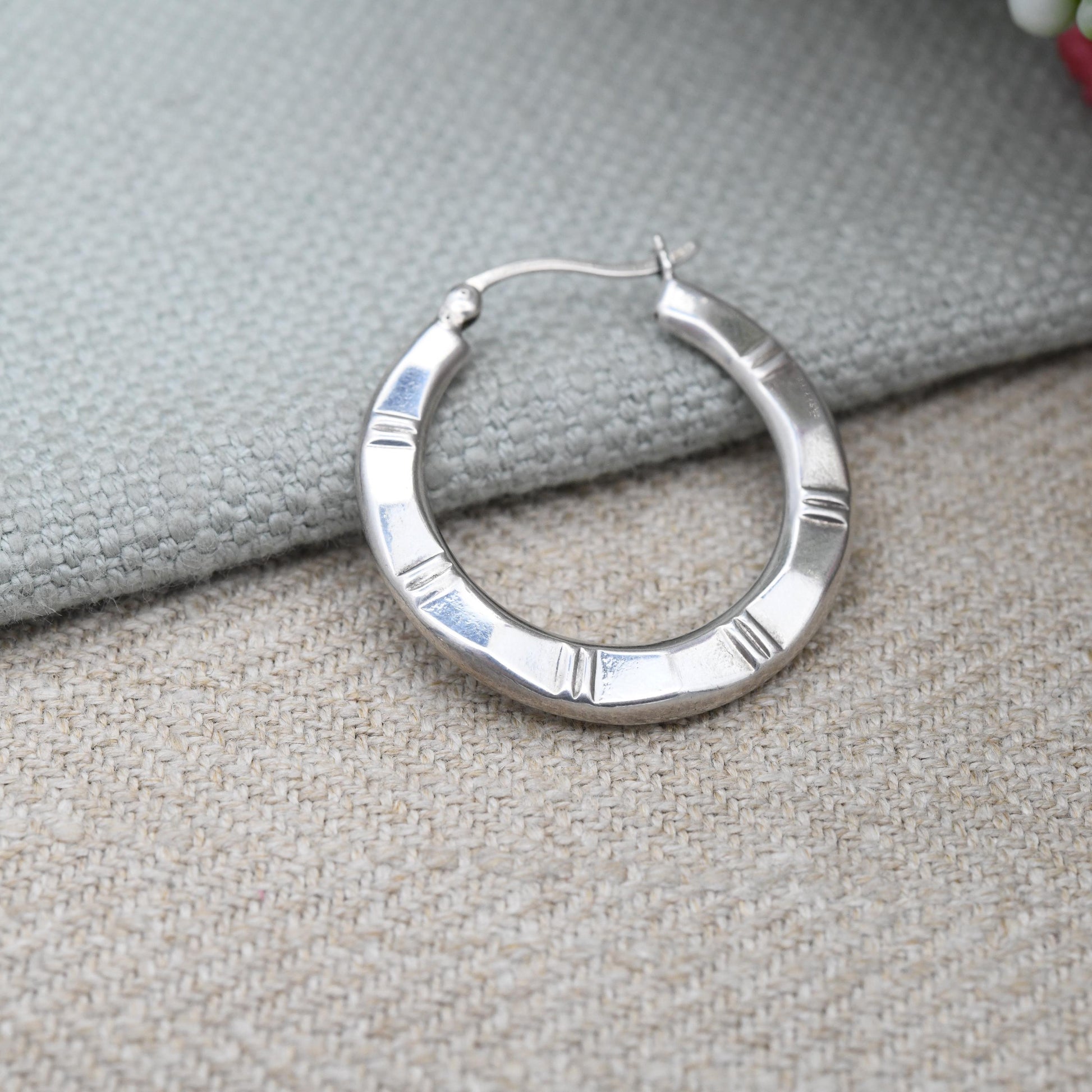 Vintage Sterling Silver Hoop Earrings - Textured Line Hoops Minimalist Design Everyday Jewellery | Made in Thailand