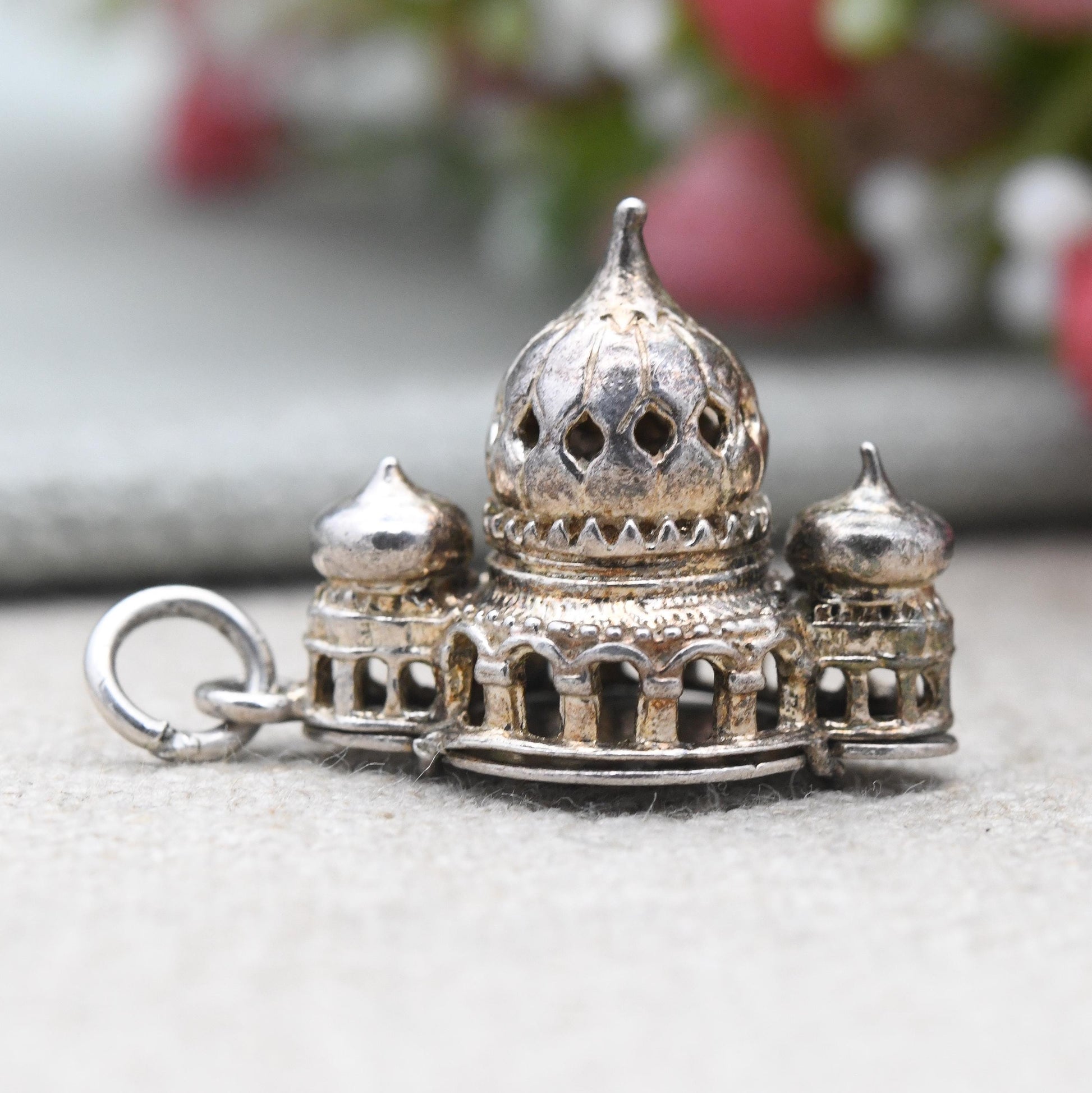 Vintage Sterling Silver Brighton Pavilion Charm Pendant - British Souvenir Jewellery England Tourist | Charm Bracelet Necklace Pendant Gift