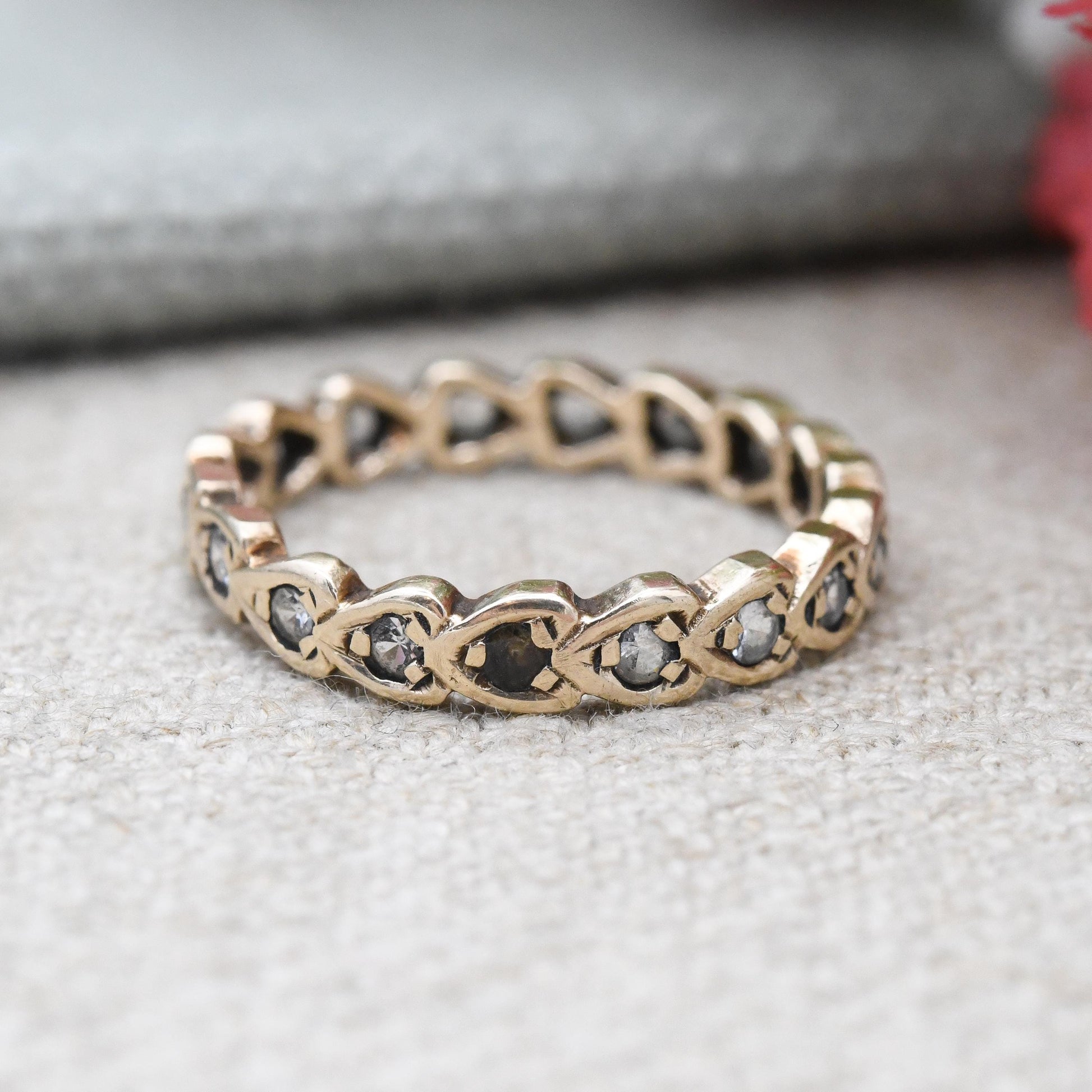 Vintage 9ct Gold Eternity Band Ring with Clear Stones 1963 - Love Heart Shape Stacking Ring Mid-Century Wedding | UK Size - L | US Size - 6