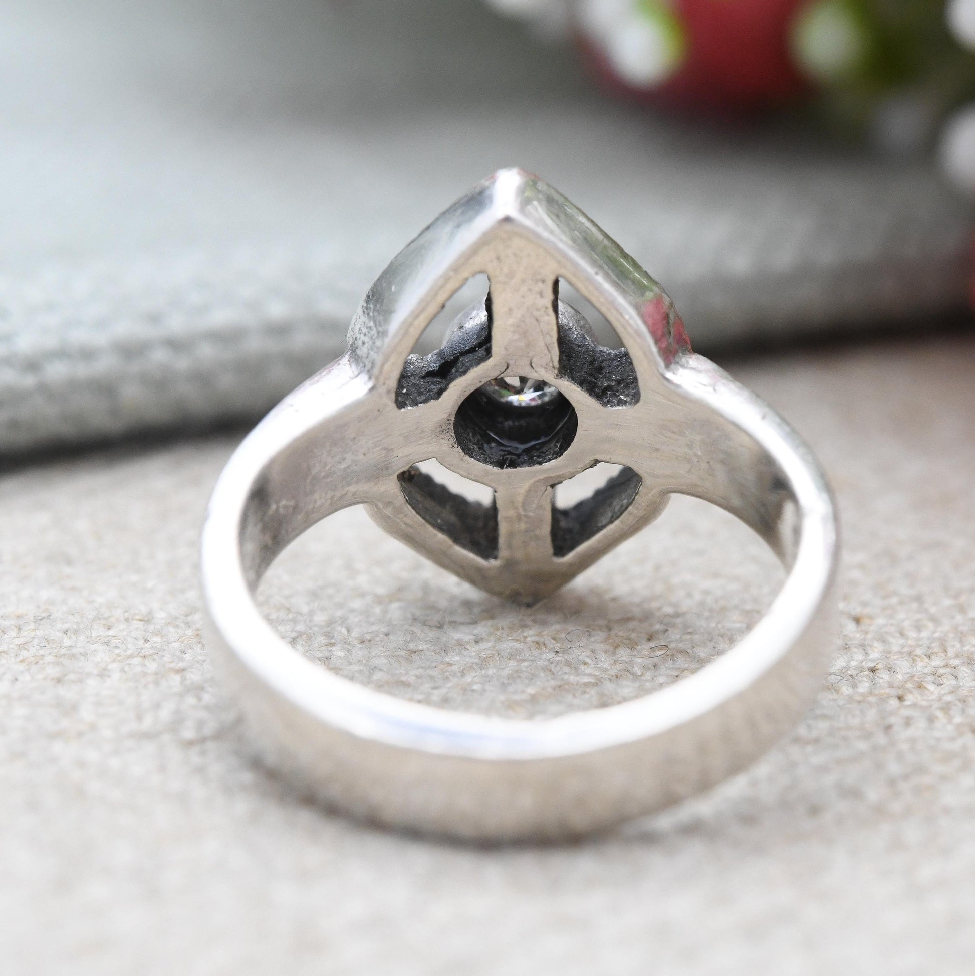 Vintage Sterling Silver Marquise Shape Solitaire Ring with Marcasite - Round Clear Stone Milgrain Setting | UK Size - M | US Size - 6 1/2