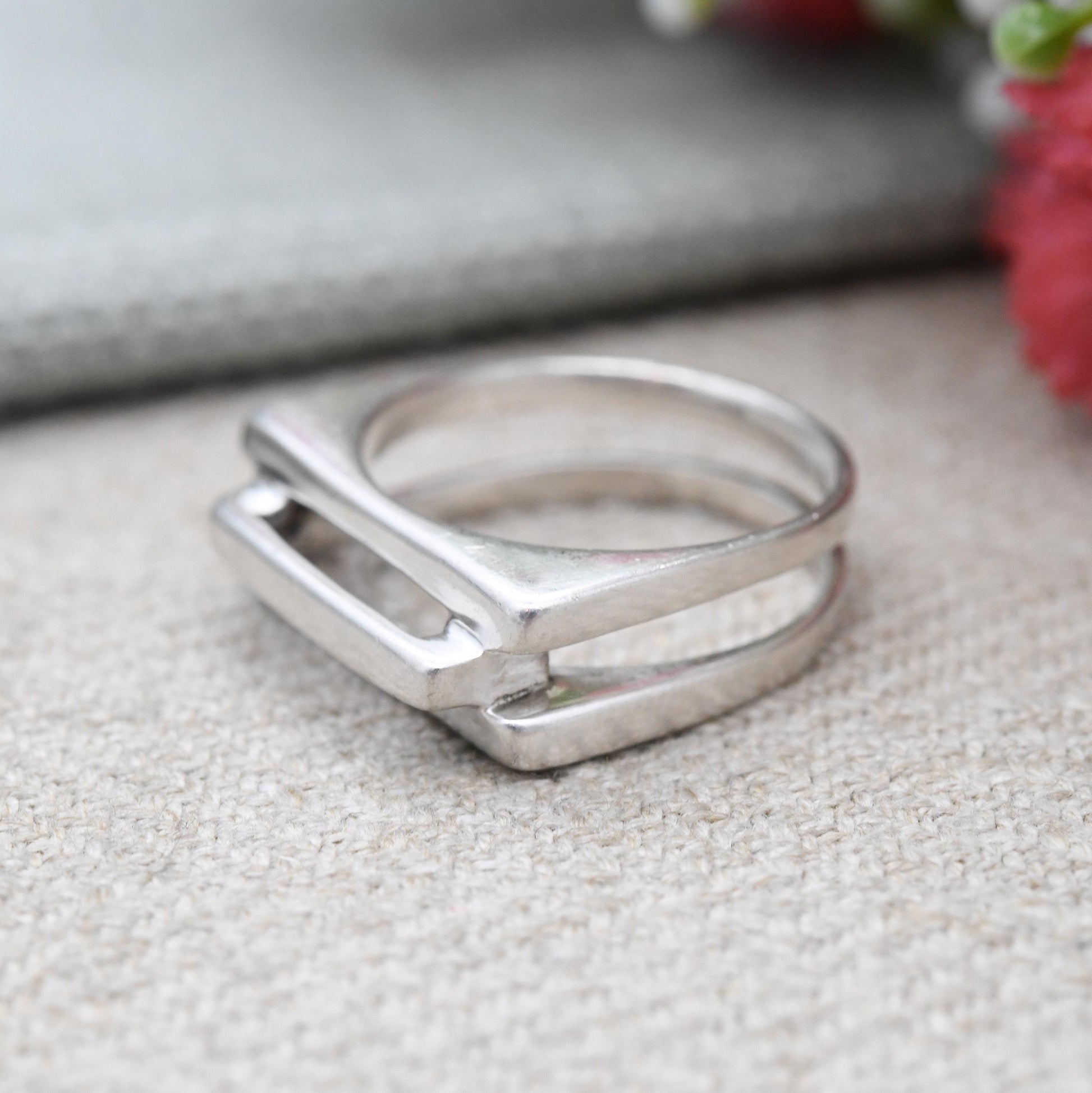 Vintage Sterling Silver Modernist Squared Band Ring - Openwork Rectangle Design Minimalist Unisex Silver | UK Size - L 1/2 | US Size - 6 1/4