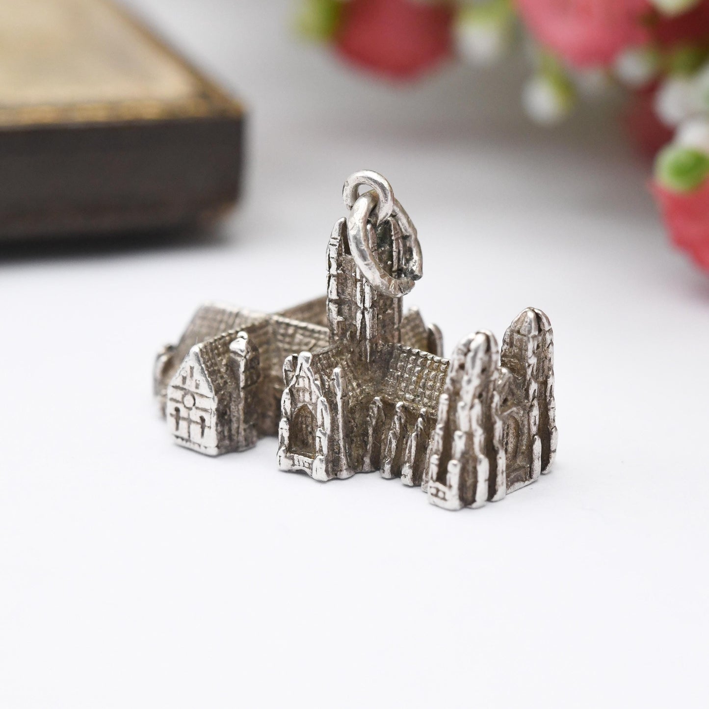 Vintage Sterling Silver Canterbury Cathedral Charm Pendant - Church | Religious | Kent | England | Travel | Souvenir Gift for Charm Bracelet