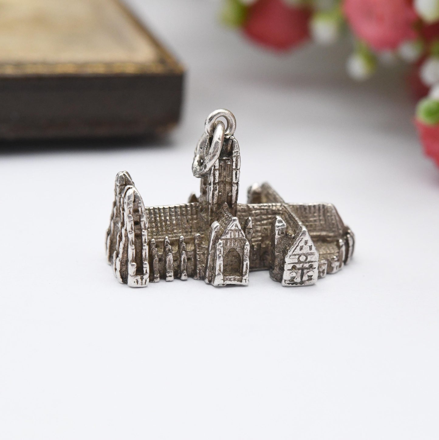 Vintage Sterling Silver Canterbury Cathedral Charm Pendant - Church | Religious | Kent | England | Travel | Souvenir Gift for Charm Bracelet