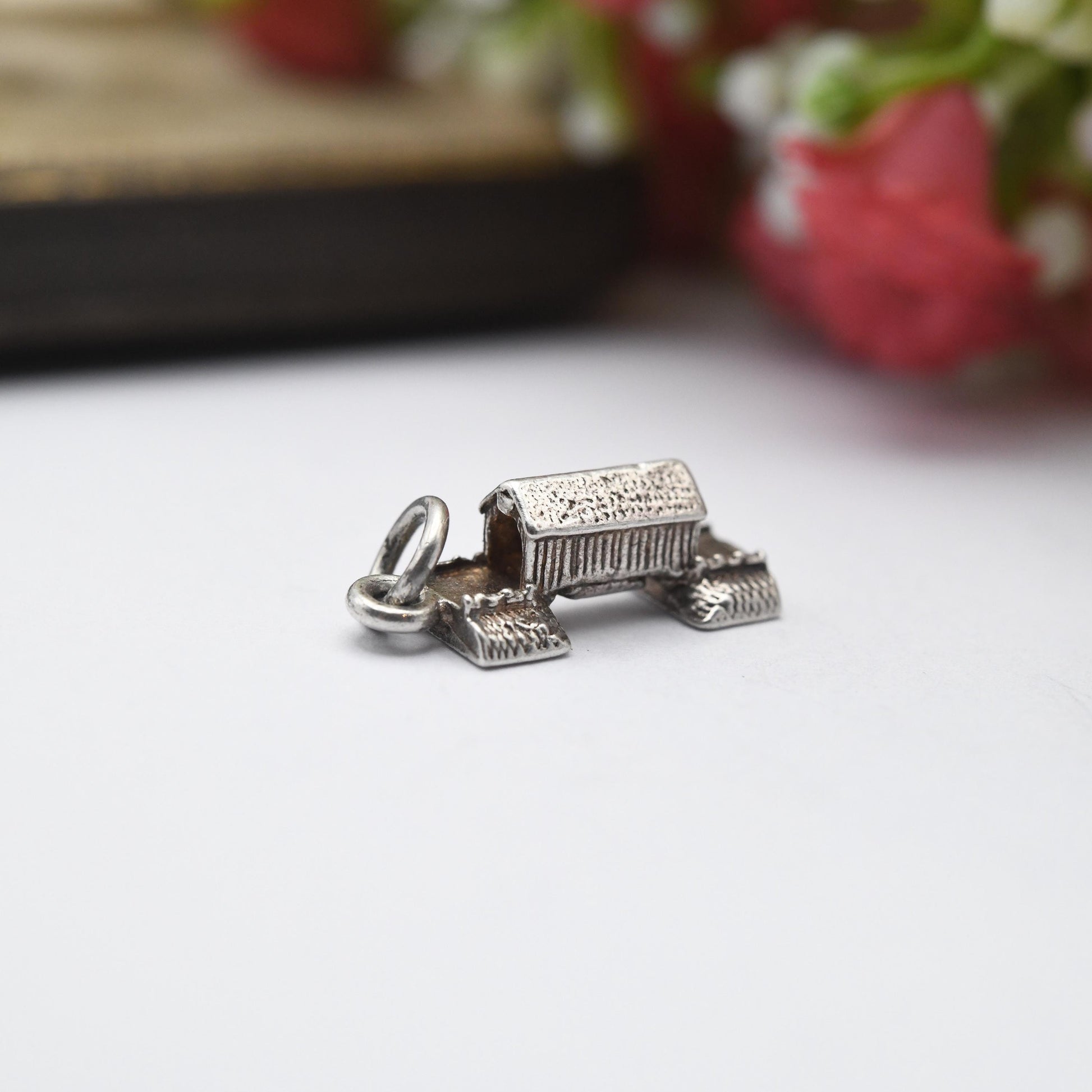 Vintage Sterling Silver Covered Bridge Charm Pendant - America | USA | Travel Charm | Tourist | Souvenir Gift for Charm Bracelet