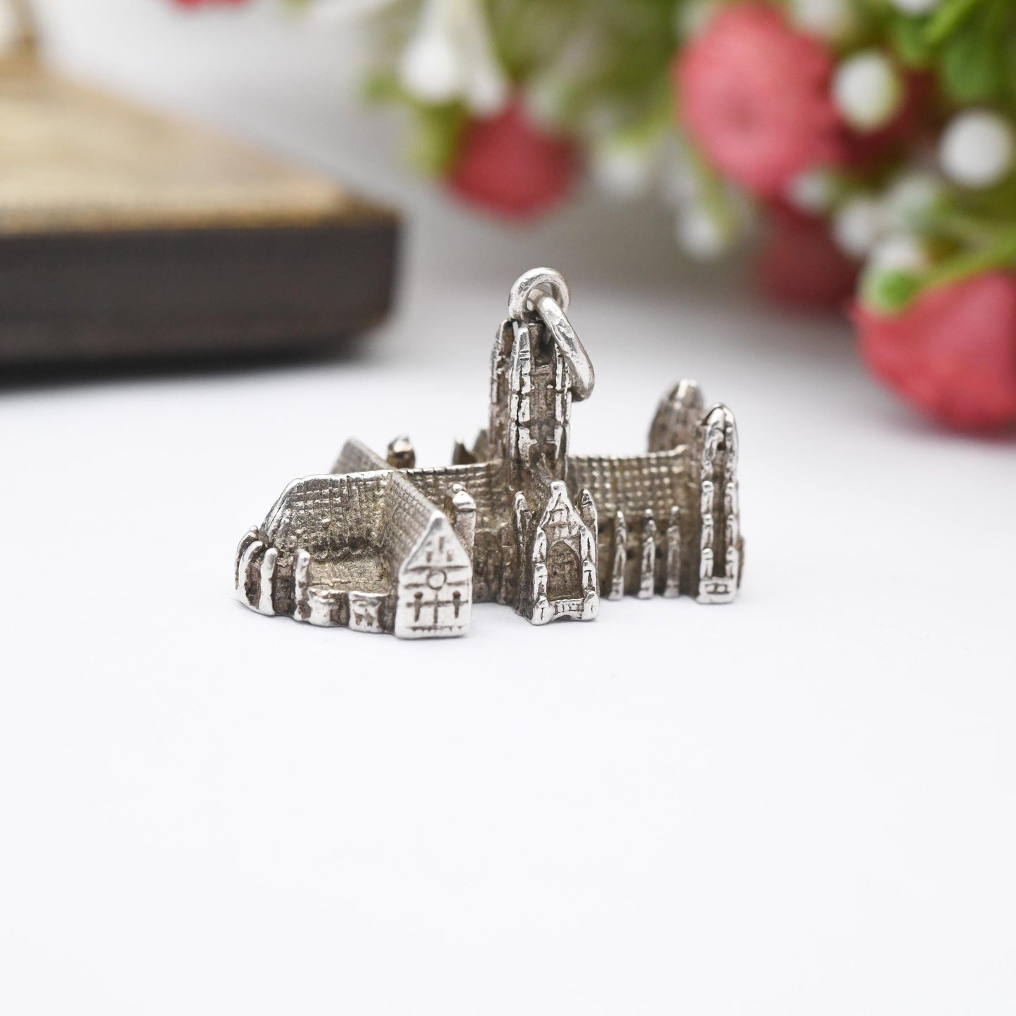 Vintage Sterling Silver Canterbury Cathedral Charm Pendant - Church | Religious | Kent | England | Travel | Souvenir Gift for Charm Bracelet